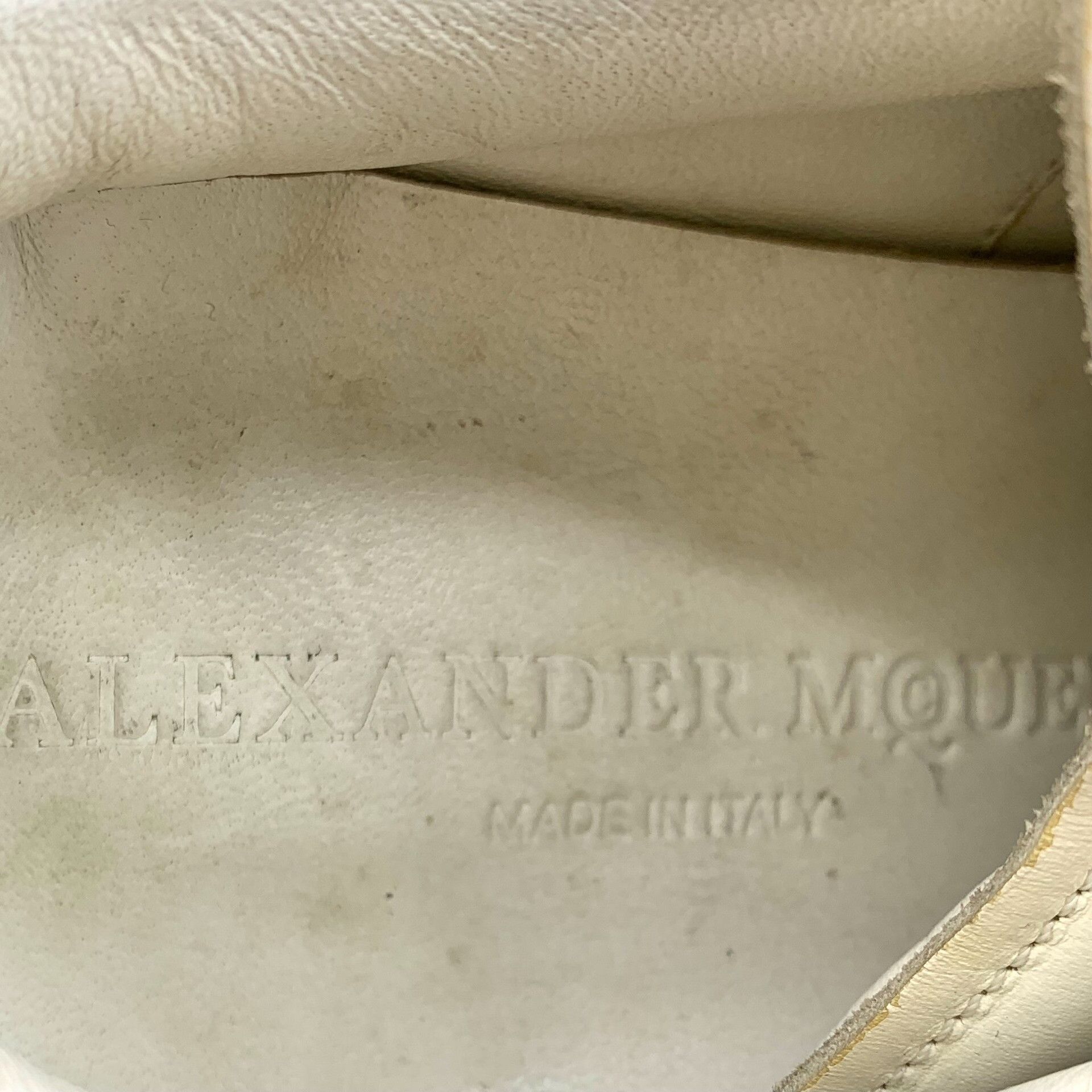 Alexander McQueen Alexander McQueen White Lowtop Sneakers 35 Women Size US 5 / IT 35 - 7 Thumbnail