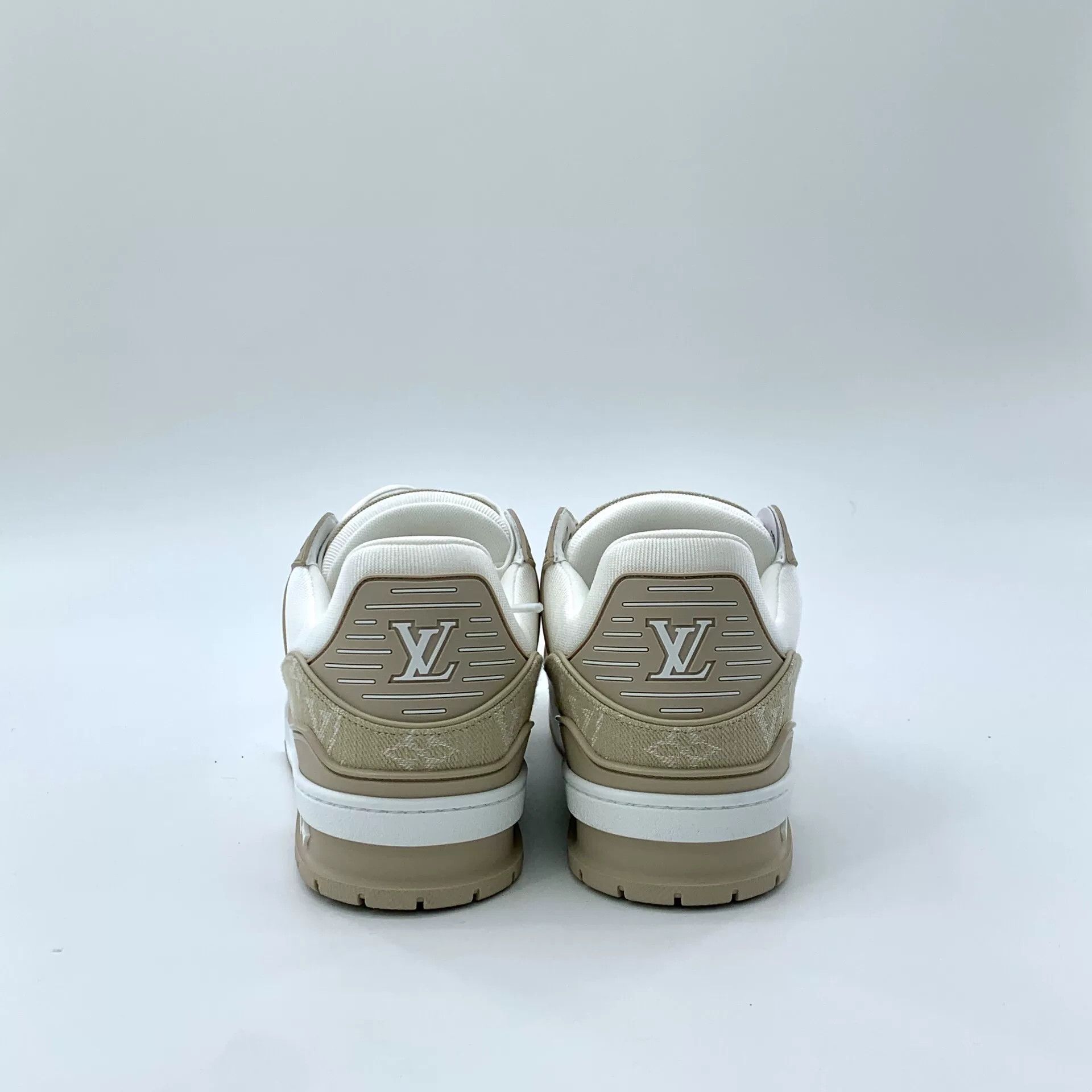 Louis Vuitton Louis Vuitton Beige Lowtop Sneakers 41.5 Men Size US 9 / EU 42 - 4 Thumbnail
