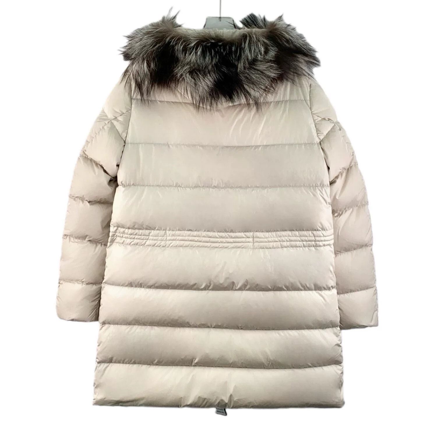 Moncler Moncler Beige Down Jacket L Women Size L / US 10 / IT 46 - 2 Thumbnail
