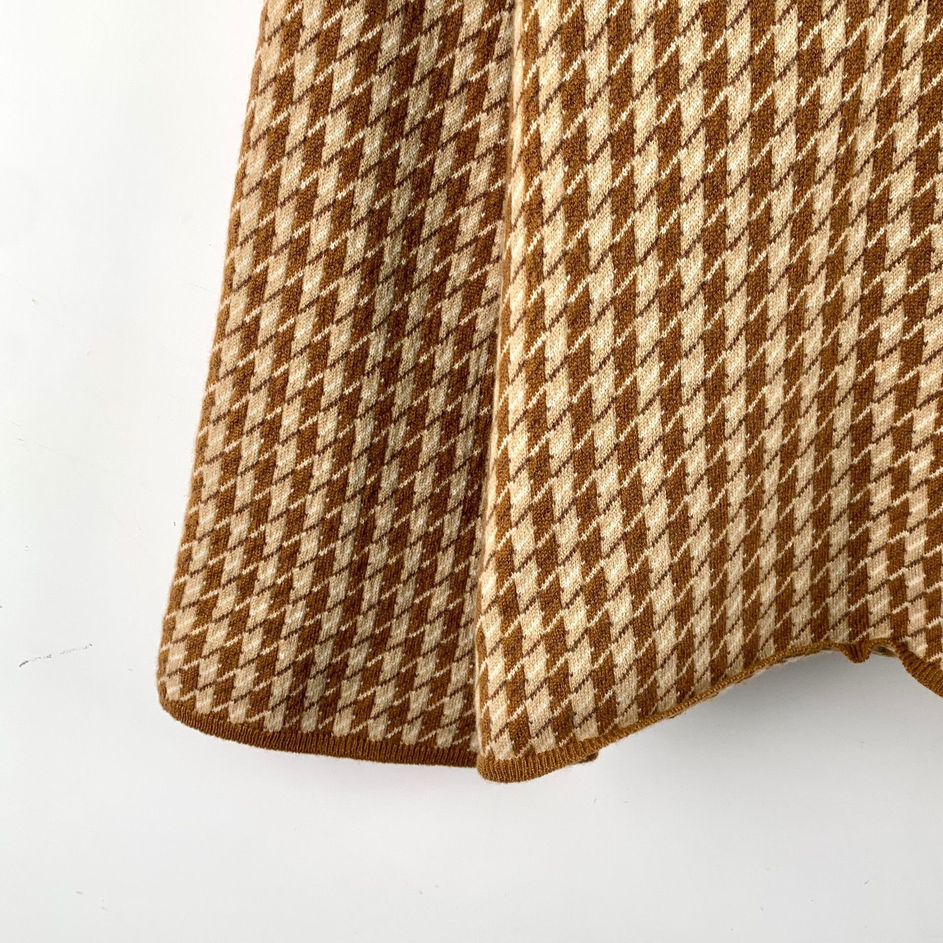 Hermes Hermes Brown Sweater XS Women Size XS / US 0-2 / IT 36-38 - 4 Thumbnail