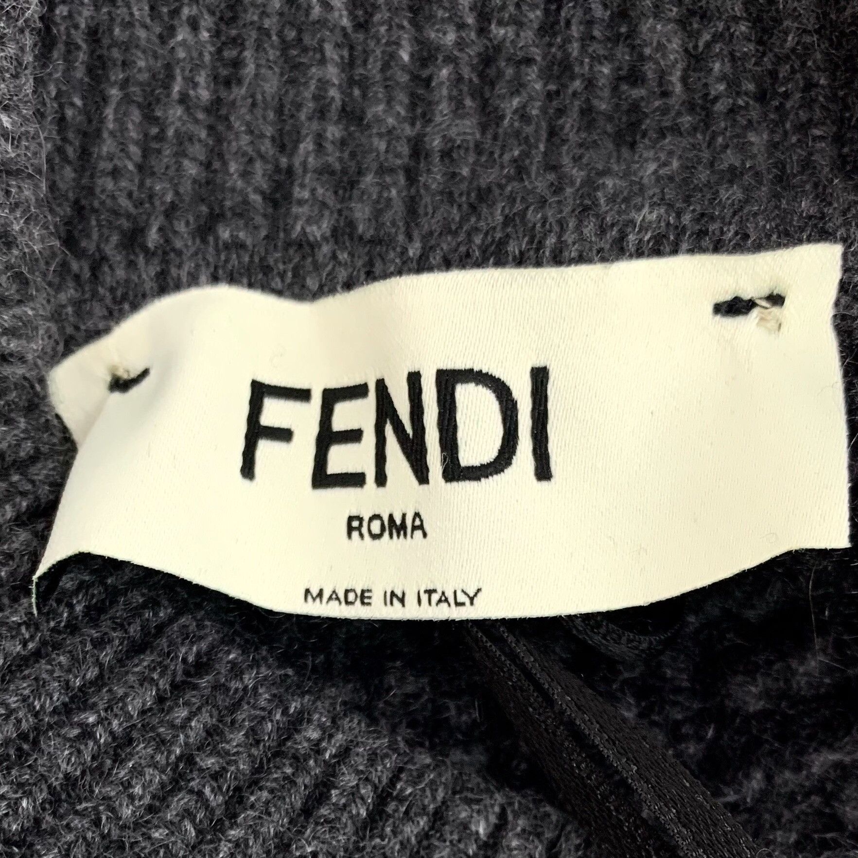 Fendi Fendi Gray Sweater S Men Size US S / EU 44-46 / 1 - 5 Thumbnail