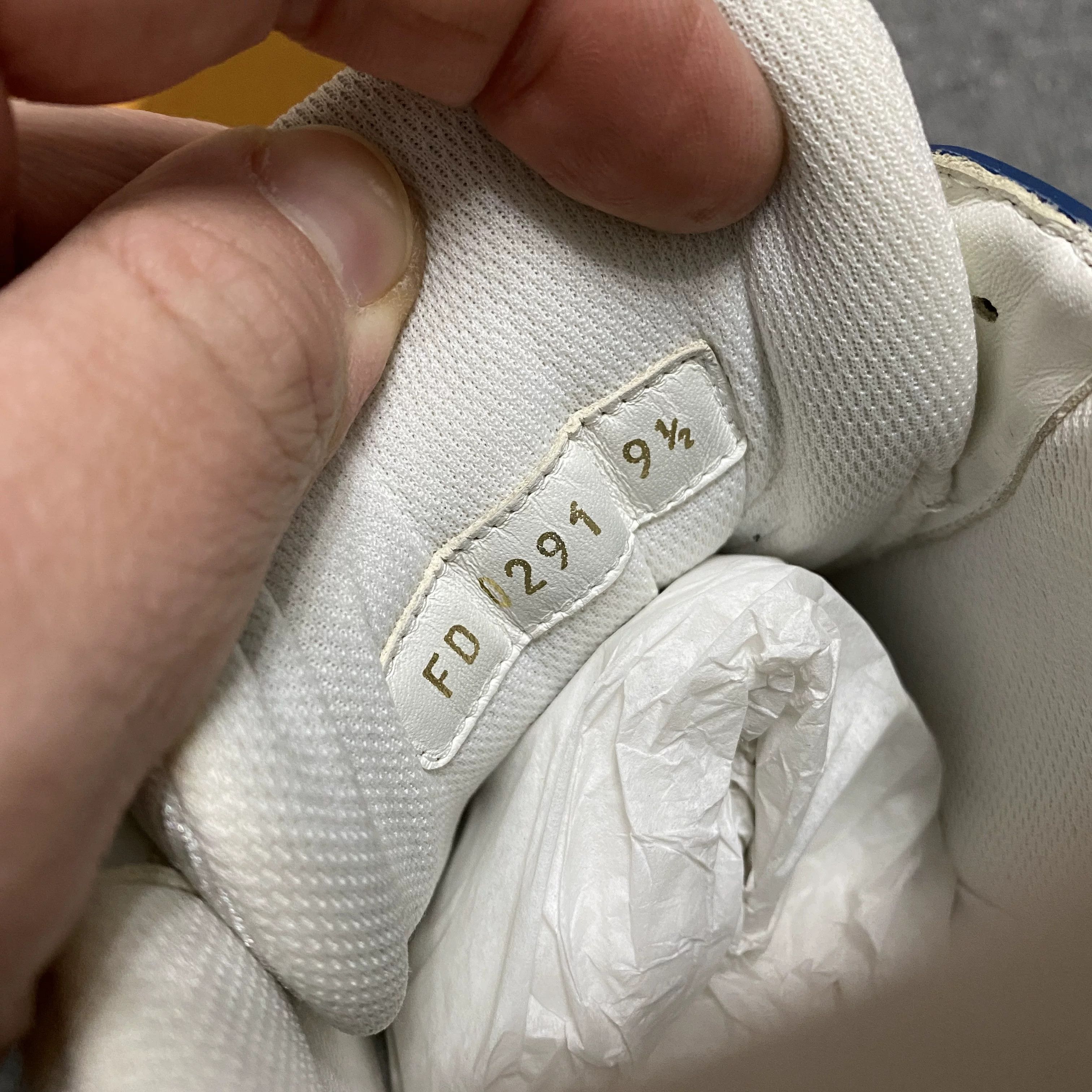 Louis Vuitton Louis Vuitton LV Trainer White Blue Denim Size US 10.5 / EU 43-44 - 9 Thumbnail