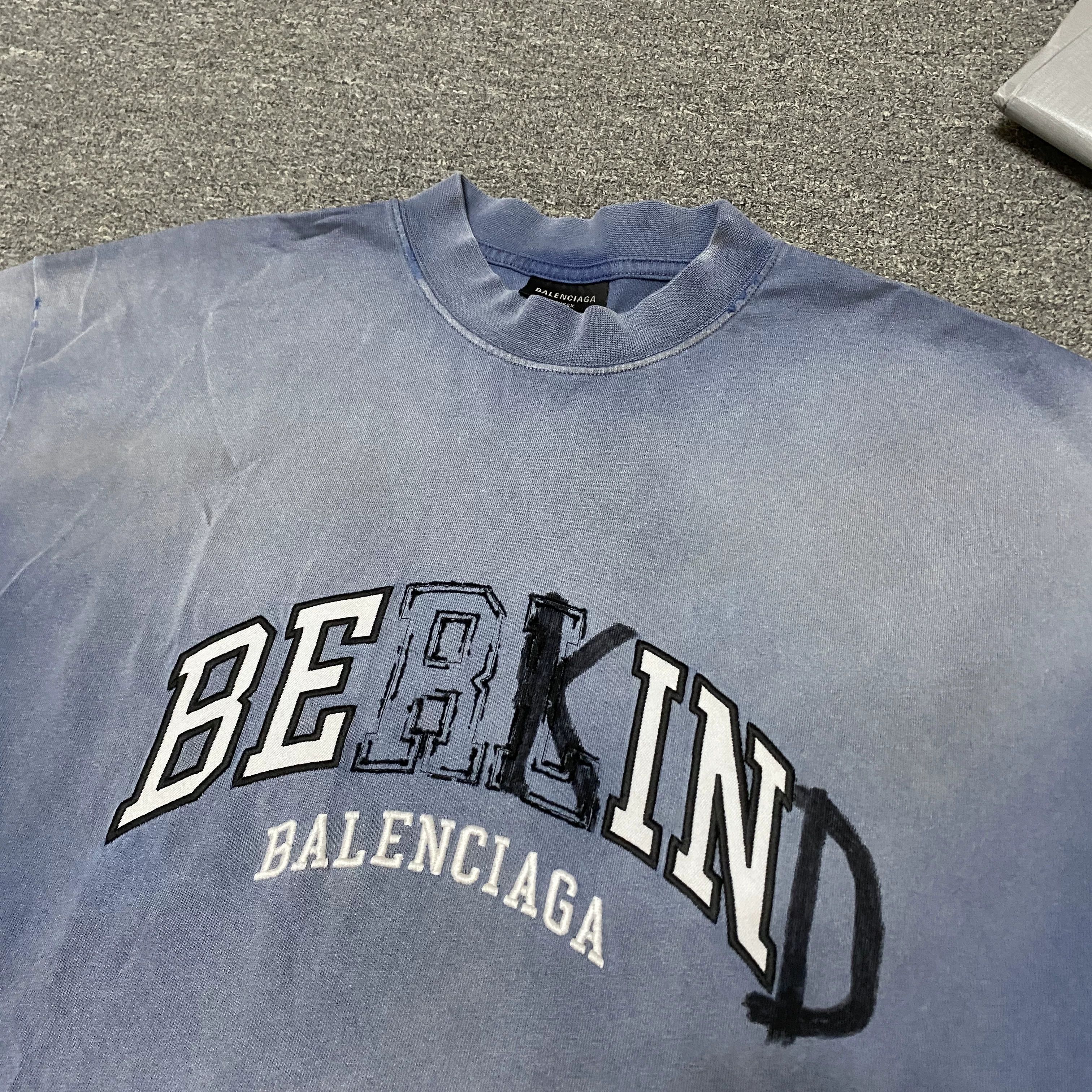 Balenciaga BALENCIAGA 23FW Blue Gradient Washed Tee Size US XS / EU 42 / 0 - 4 Thumbnail