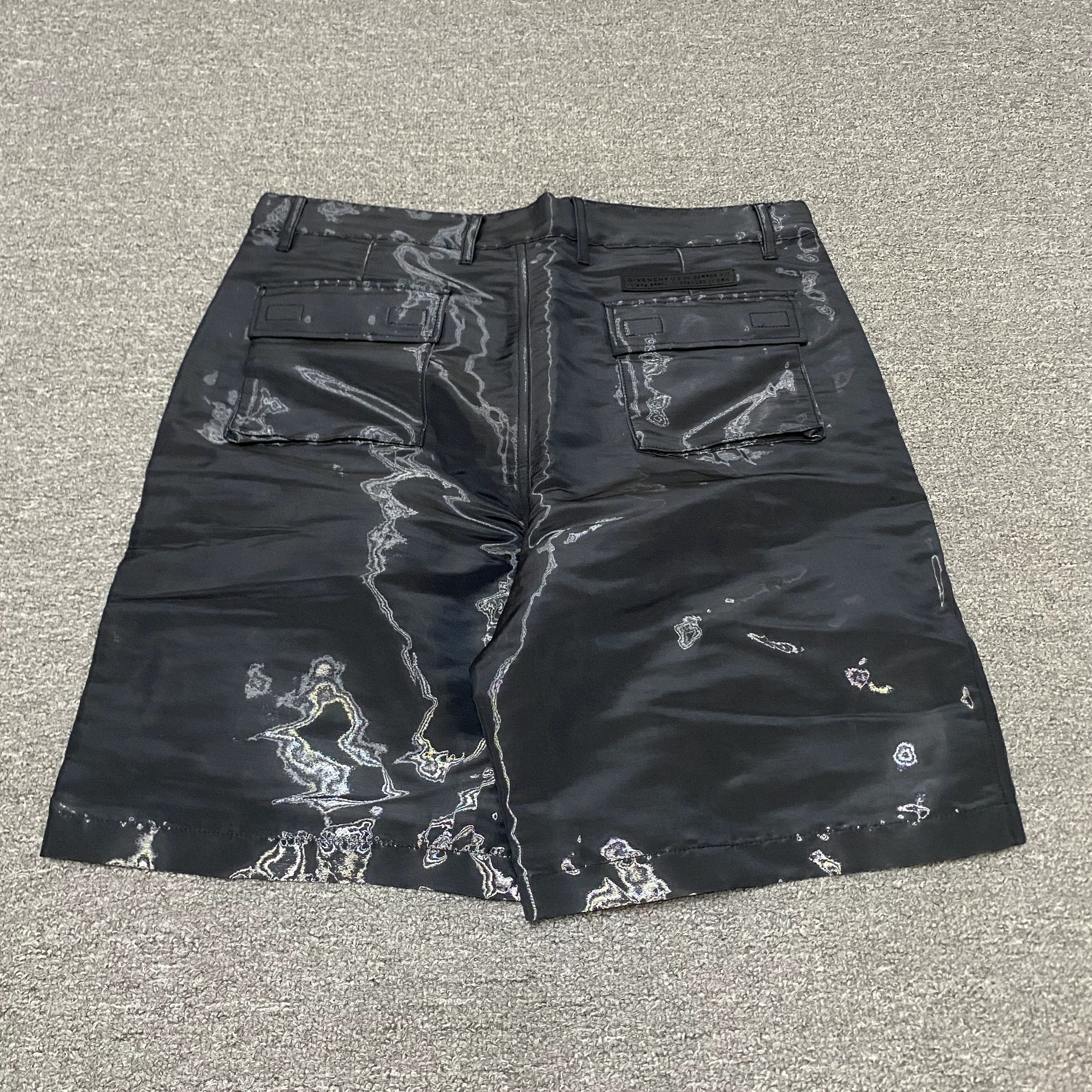 Givenchy GIVENCHY Multi-Pocket Reflective Shorts Size US 34 / EU 50 - 3 Thumbnail
