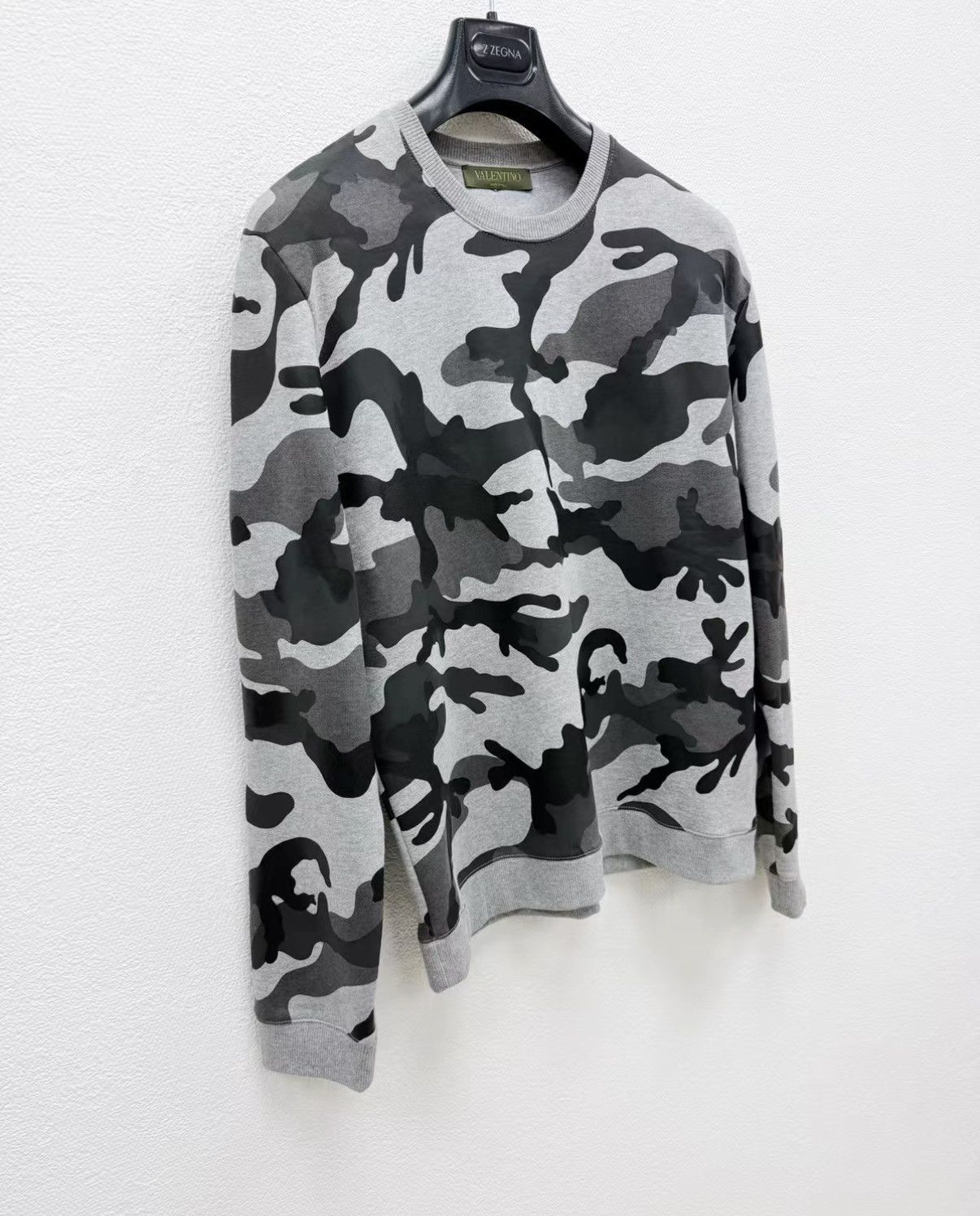 Valentino Gray Camouflage Long Sleeve Sweatshirt Size US M / EU 48-50 / 2 - 2 Thumbnail