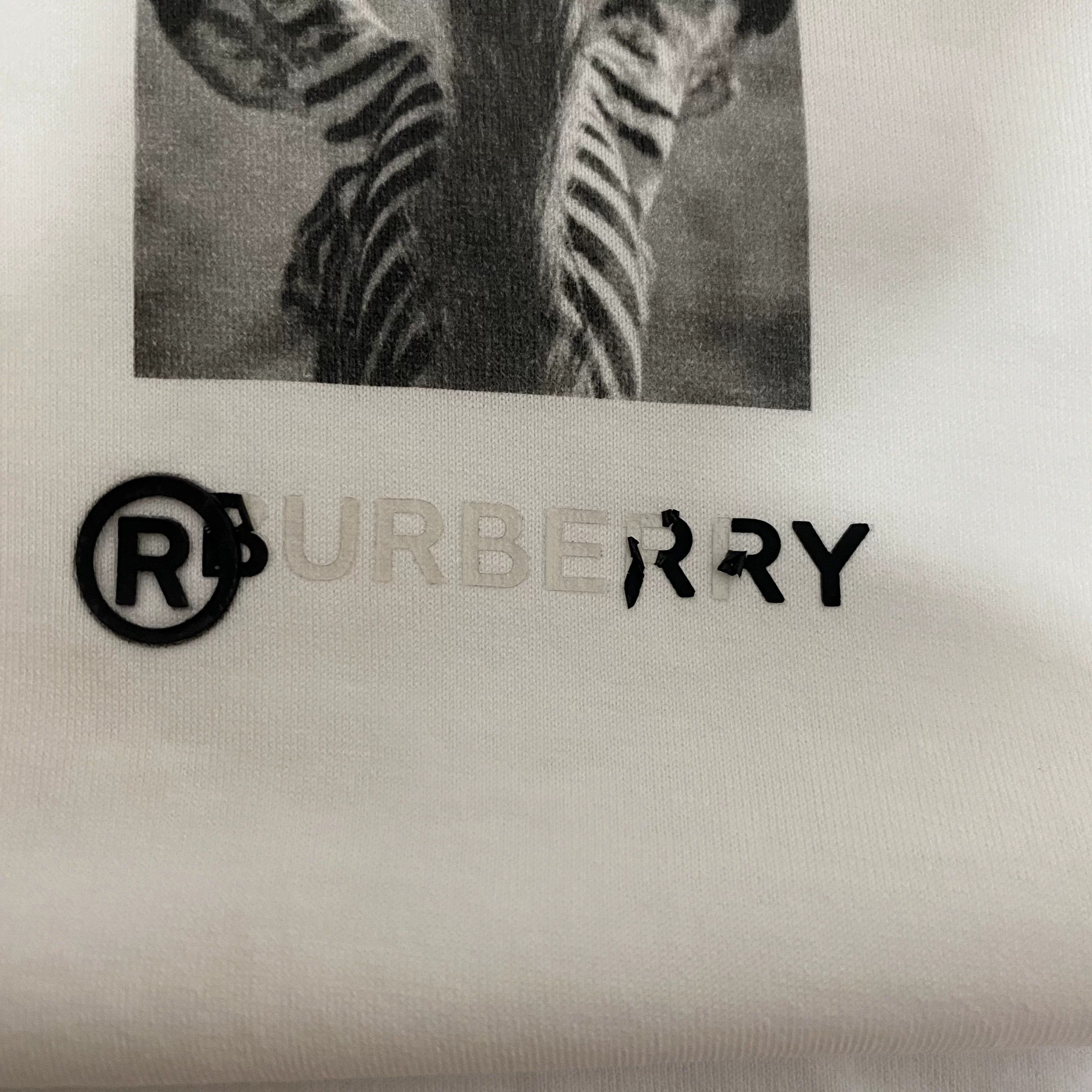 Burberry Burberry Zebra Pattern Short Sleeve Size US M / EU 48-50 / 2 - 7 Thumbnail