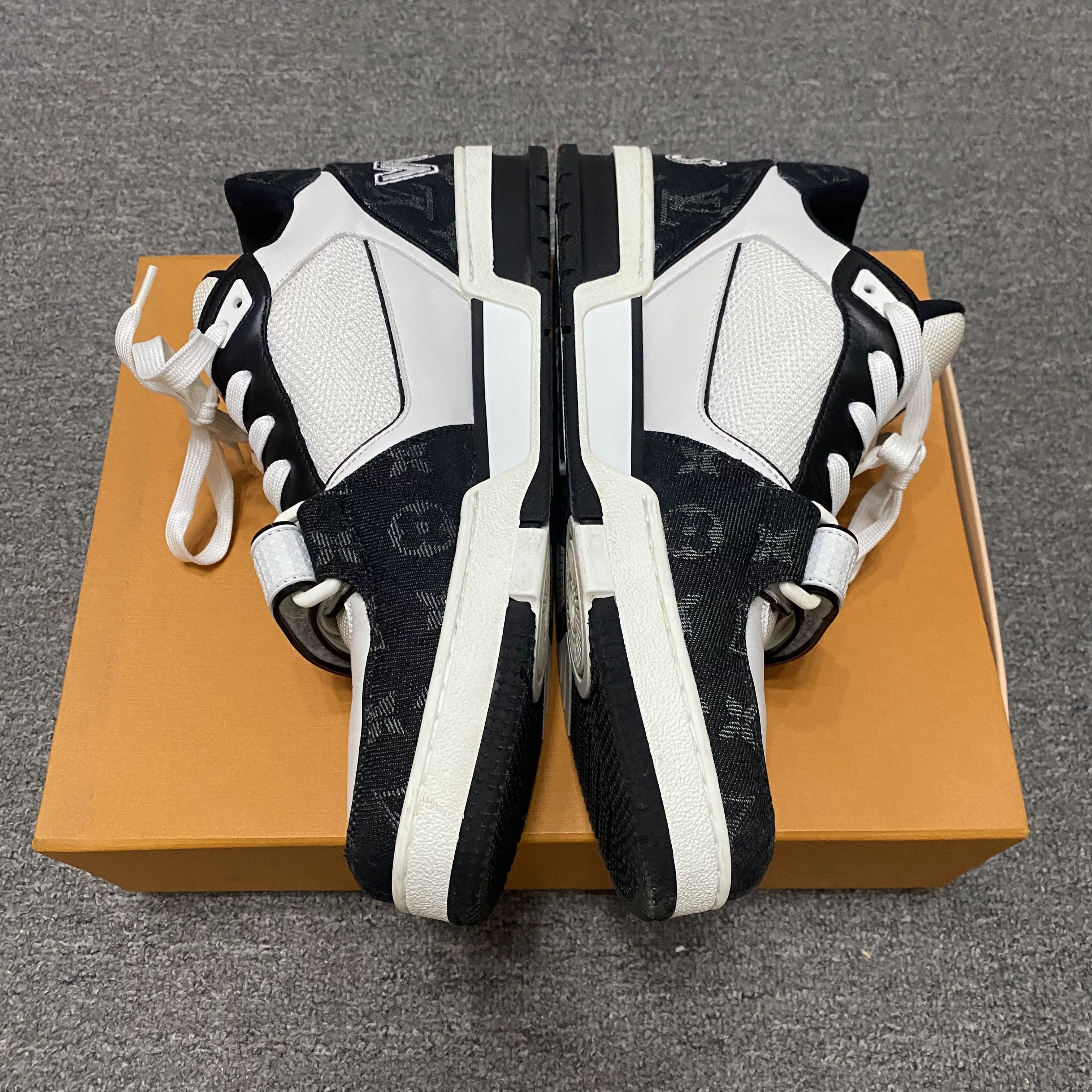 Louis Vuitton Louis Vuitton LV Trainer Sneakers Size US 10 / EU 43 - 4 Thumbnail