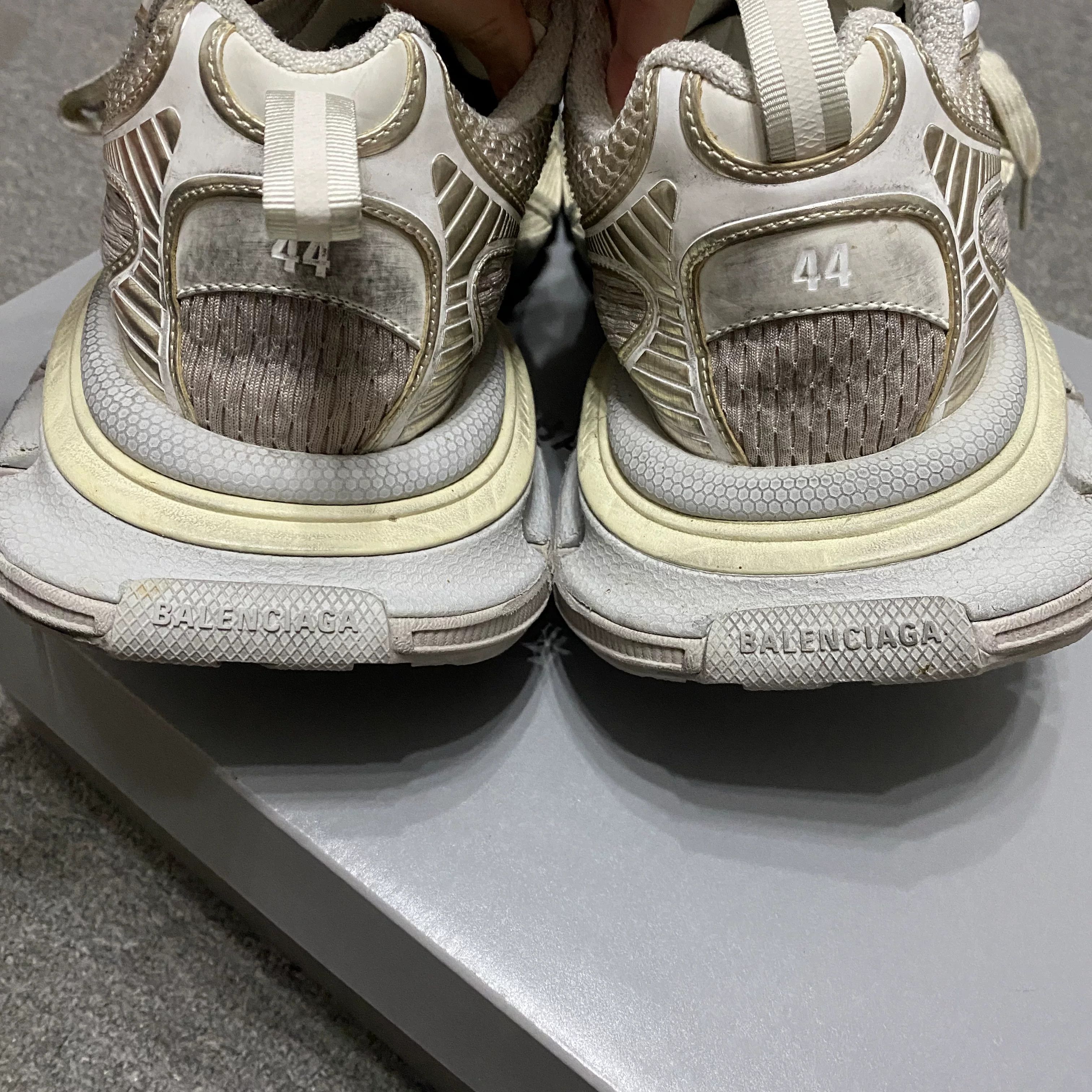 Balenciaga Balenciaga 3XL Distressed Dad Shoes Size US 10 / EU 43 - 7 Thumbnail