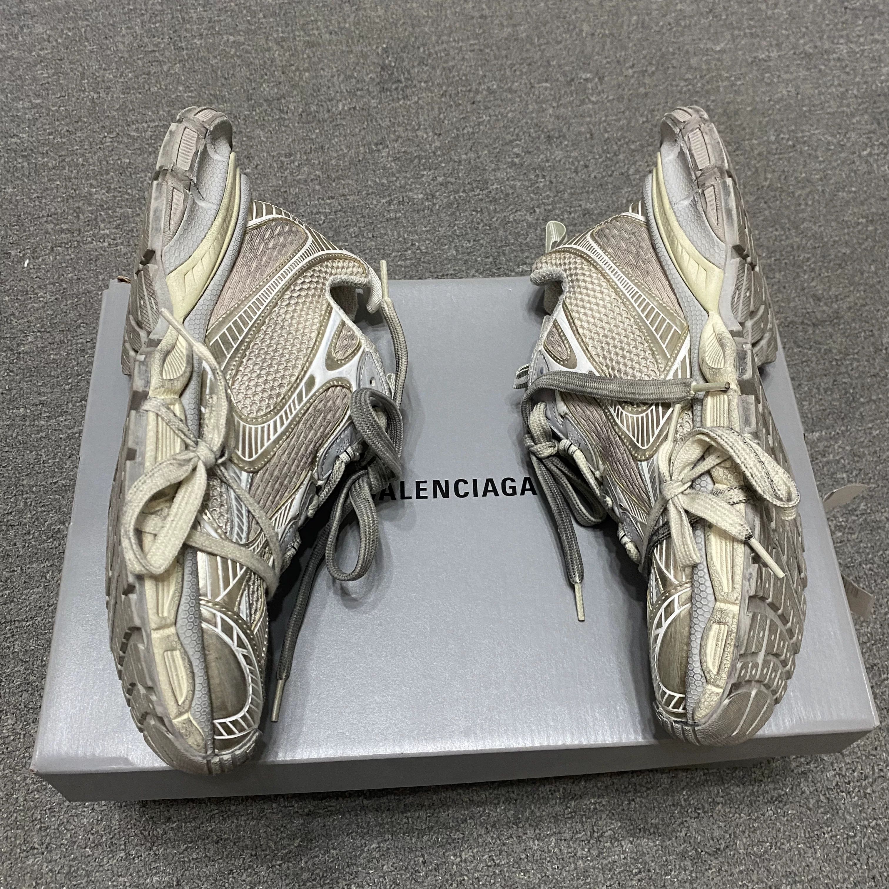 Balenciaga Balenciaga 3XL Distressed Dad Shoes Size US 10 / EU 43 - 6 Thumbnail