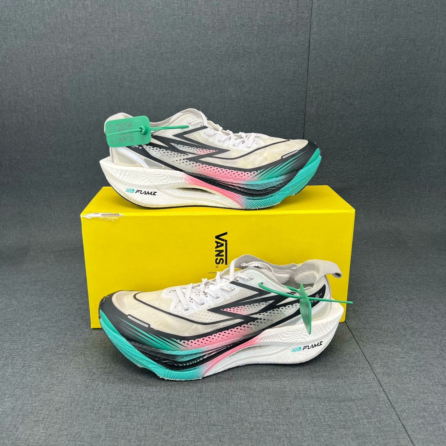 Other Other Green Designer Casual Streetwear Size US 7.5 / EU 40-41 - 2 Thumbnail