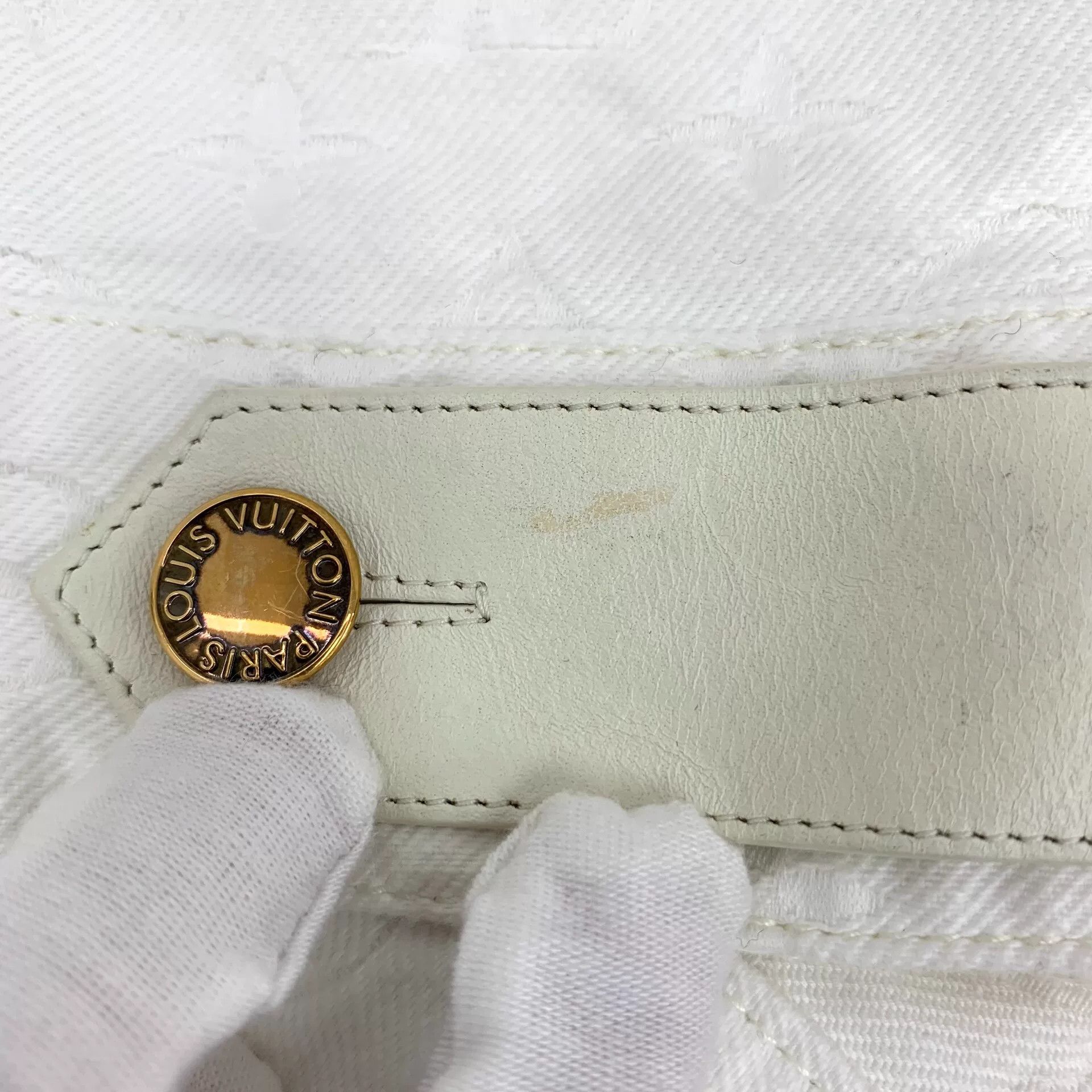 Louis Vuitton Louis Vuitton White Vest S Women Size S / US 4 / IT 40 - 8 Thumbnail