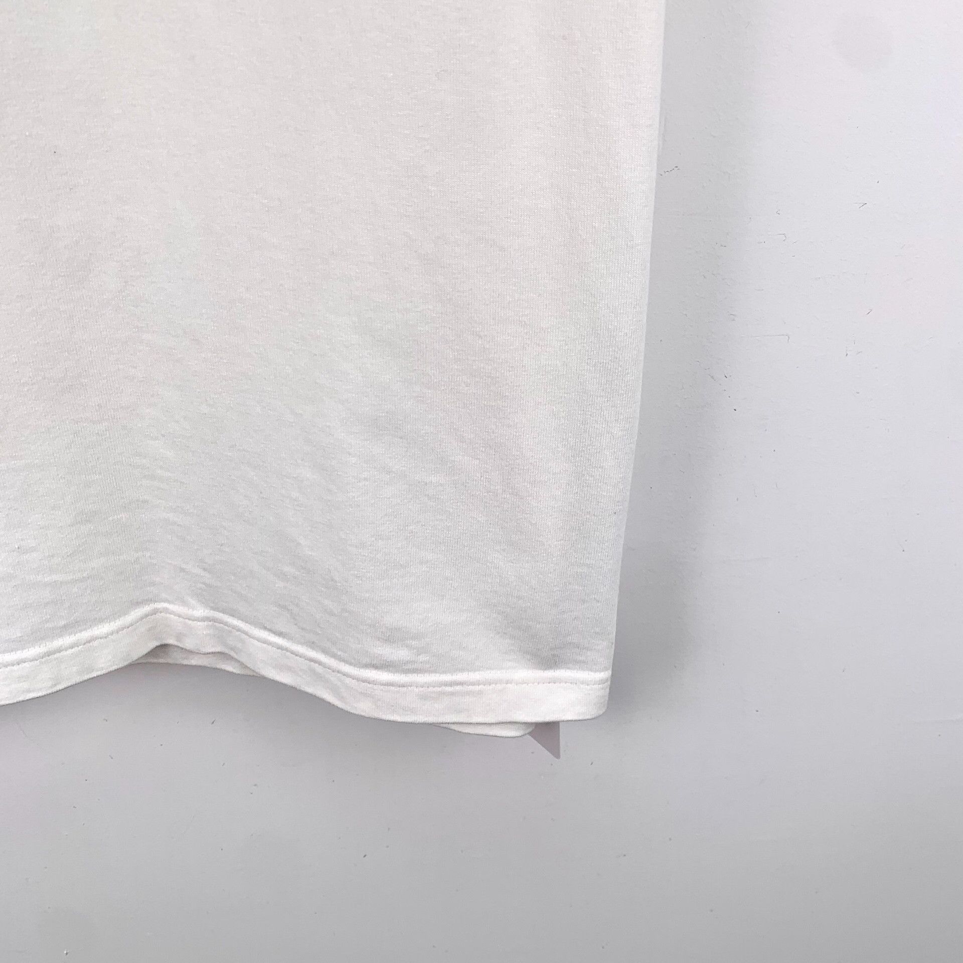 Louis Vuitton Louis Vuitton White T-Shirt L Men Size US L / EU 52-54 / 3 - 5 Thumbnail