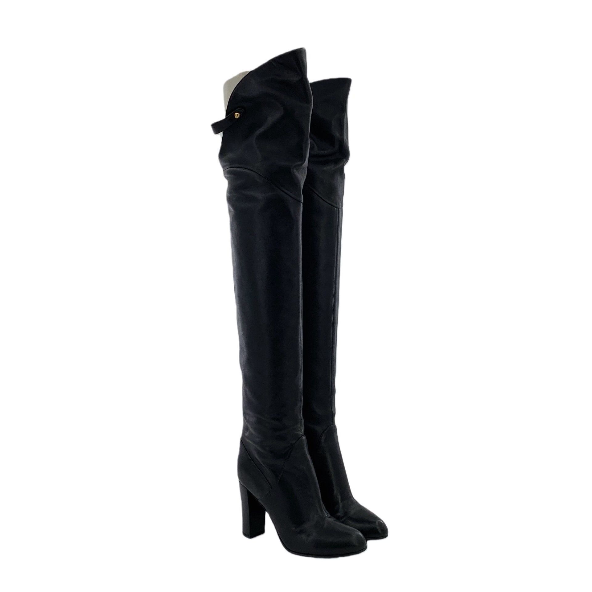 Arc'teryx Arc'teryx Black Boots 34 Women Size US 4 / IT 34 - 2 Thumbnail