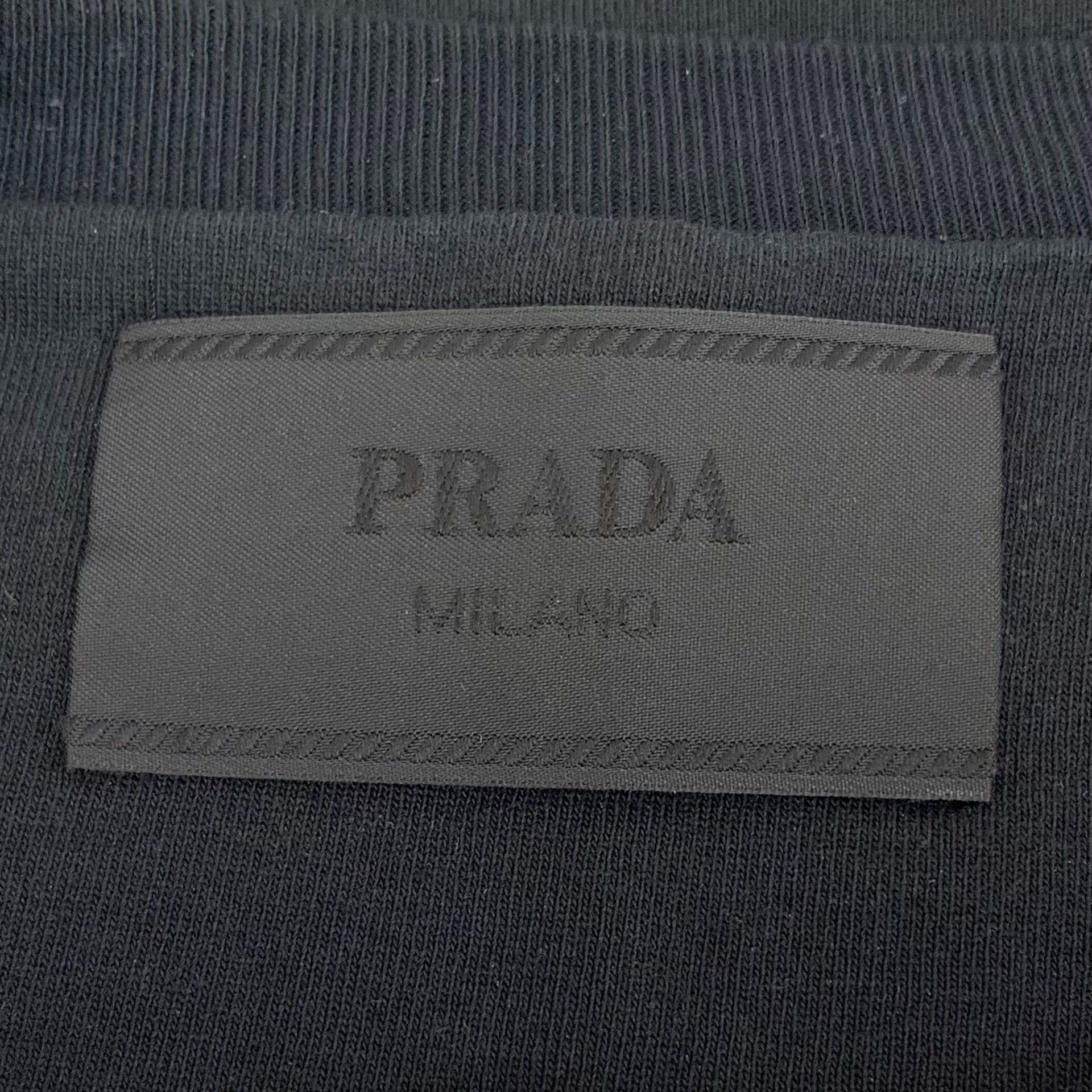 Prada Prada Retro Black T-Shirt L Women Size L / US 10 / IT 46 - 5 Thumbnail