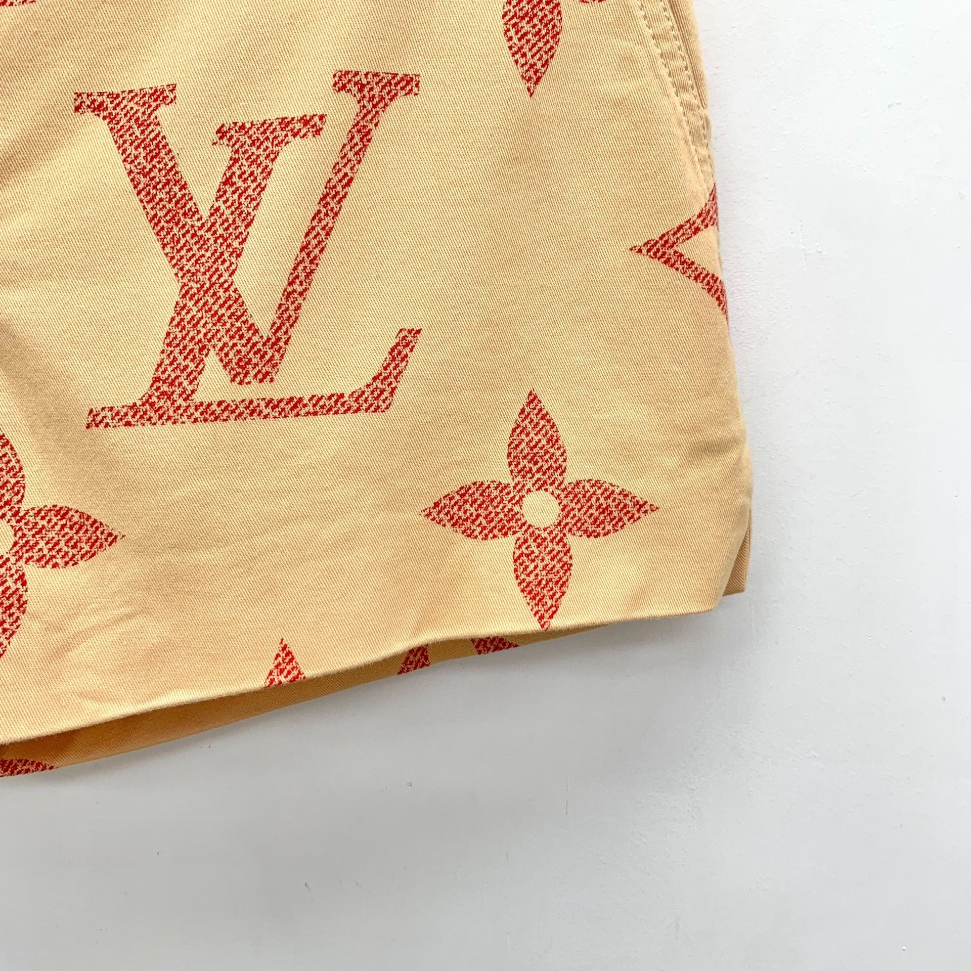 Louis Vuitton Louis Vuitton Orange Pants S Women Size 26" / US 2 / IT 38 - 4 Thumbnail