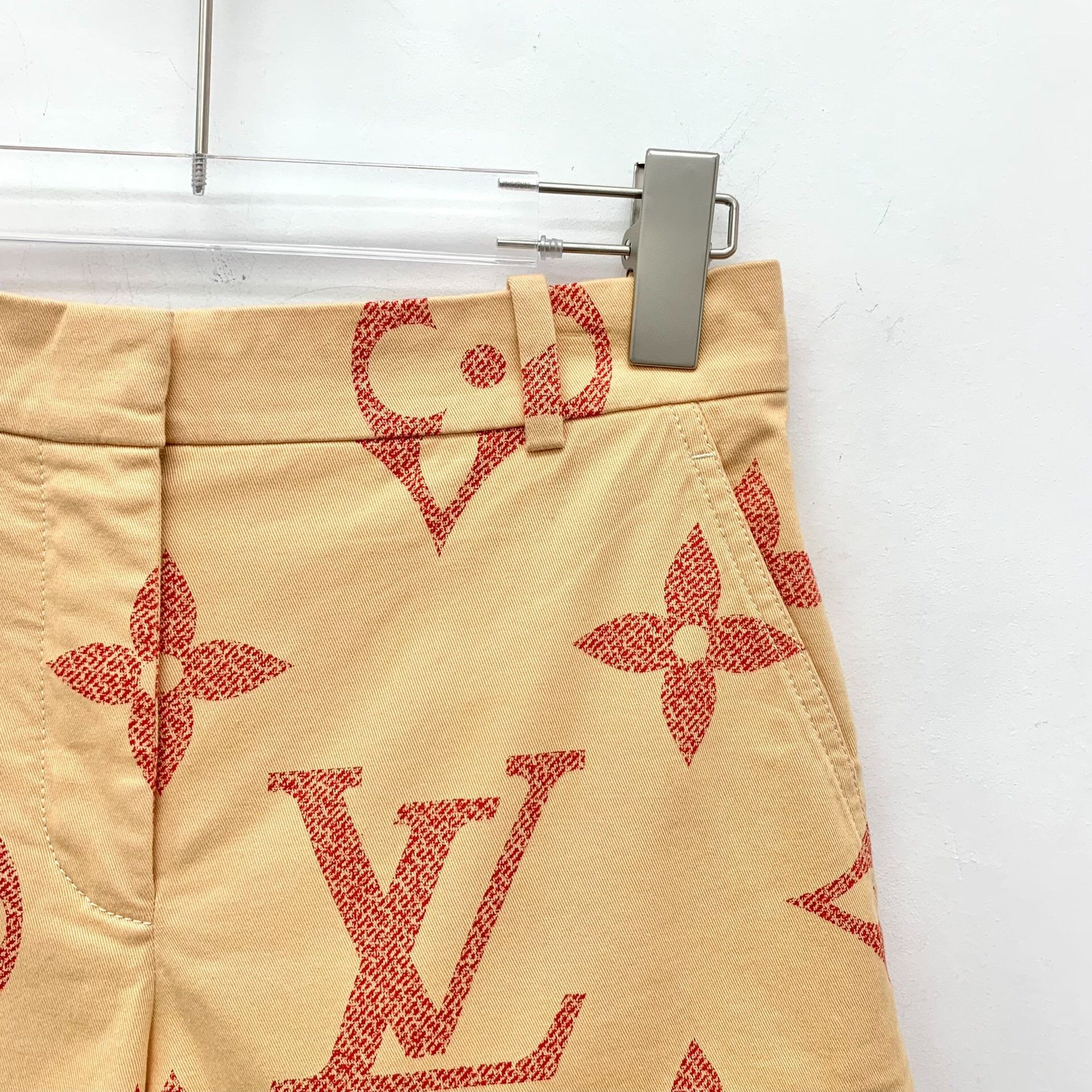 Louis Vuitton Louis Vuitton Orange Pants S Women Size 26" / US 2 / IT 38 - 3 Thumbnail