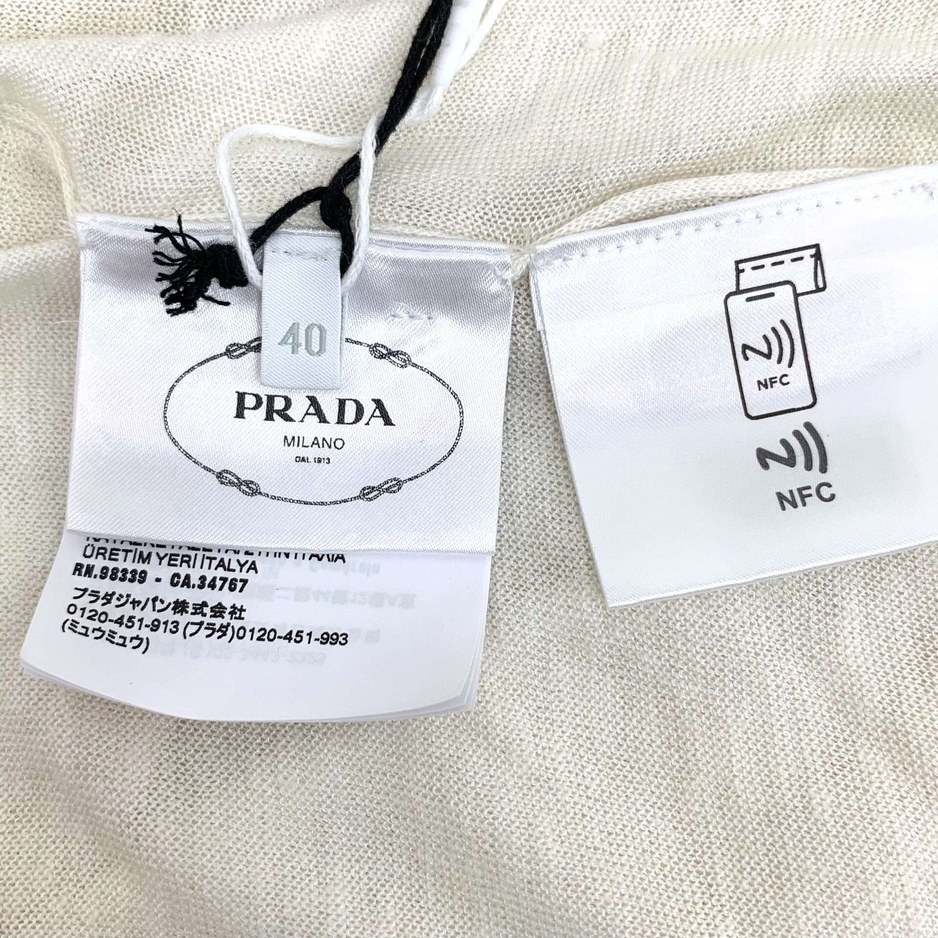 Prada Prada Retro White Sweater 40 Women Size M / US 6-8 / IT 42-44 - 8 Thumbnail