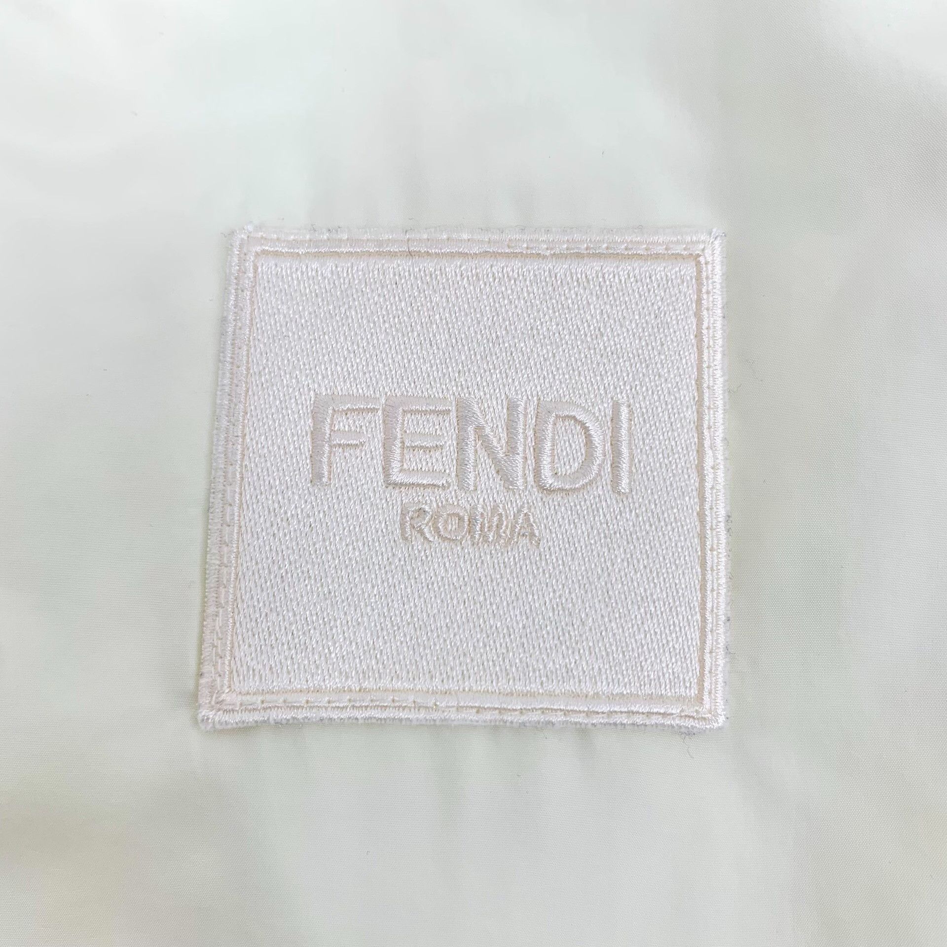 Fendi Fendi Beige Jacket M Women Size M / US 6-8 / IT 42-44 - 5 Thumbnail