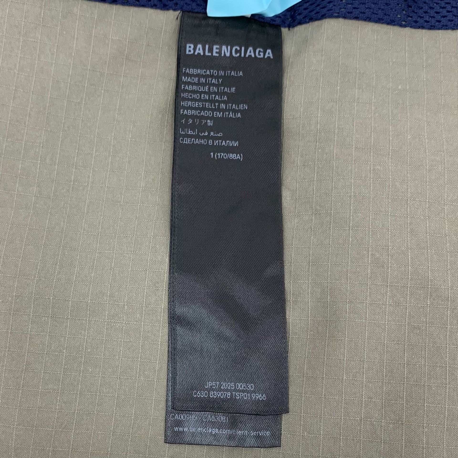 Balenciaga Balenciaga Multi Light Jacket S Men Size US S / EU 44-46 / 1 - 7 Thumbnail