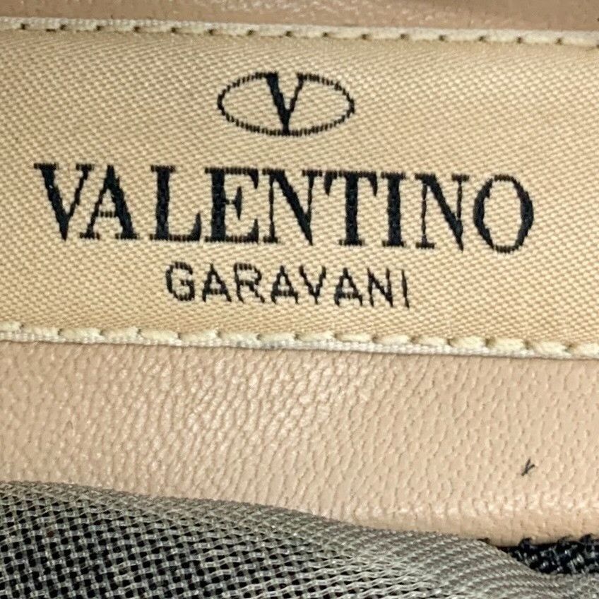 Valentino Valentino Black Lowtop Sneakers 38 Women Size US 7.5 / IT 37.5 - 7 Thumbnail