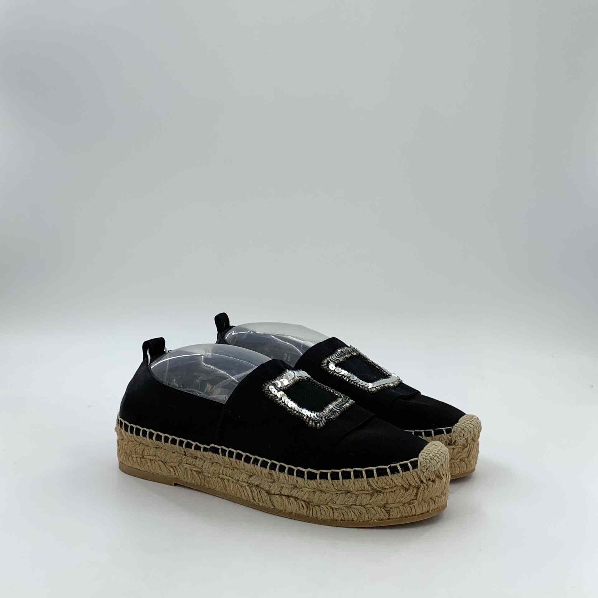 Roger Vivier Roger Vivier Retro Black Lowtop Sneakers 36 Women Size US 6 / IT 36 - 2 Thumbnail