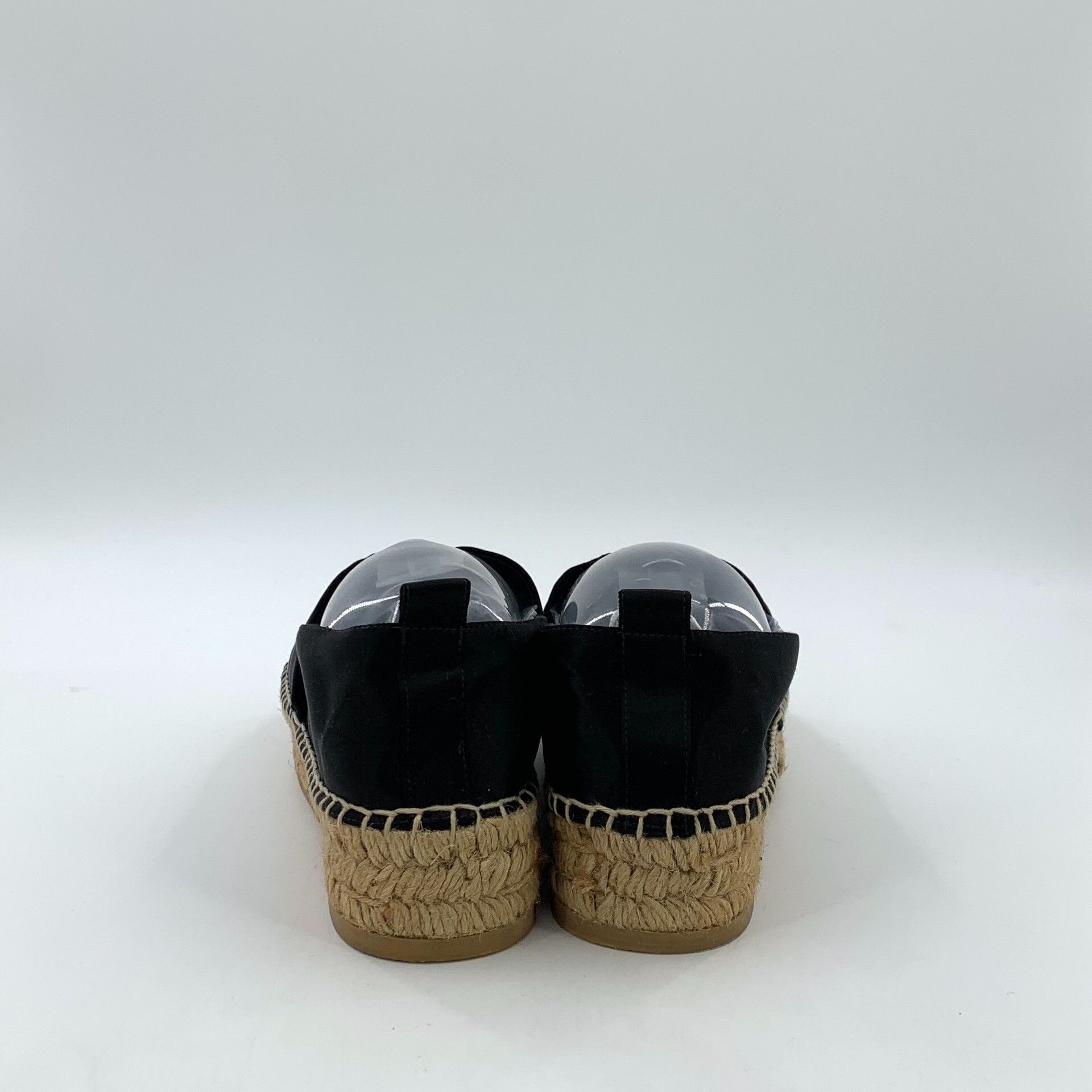 Roger Vivier Roger Vivier Retro Black Lowtop Sneakers 36 Women Size US 6 / IT 36 - 4 Thumbnail