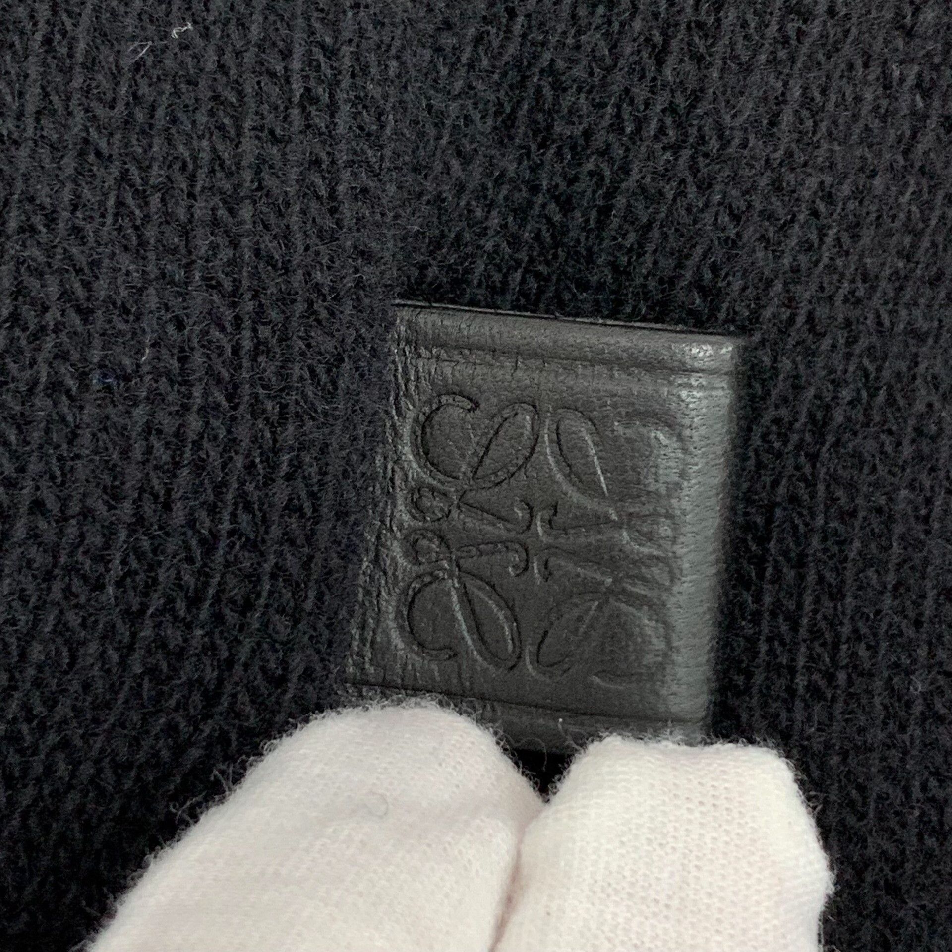 Loewe Loewe Wool Black Sweater M Women Size M / US 6-8 / IT 42-44 - 5 Thumbnail