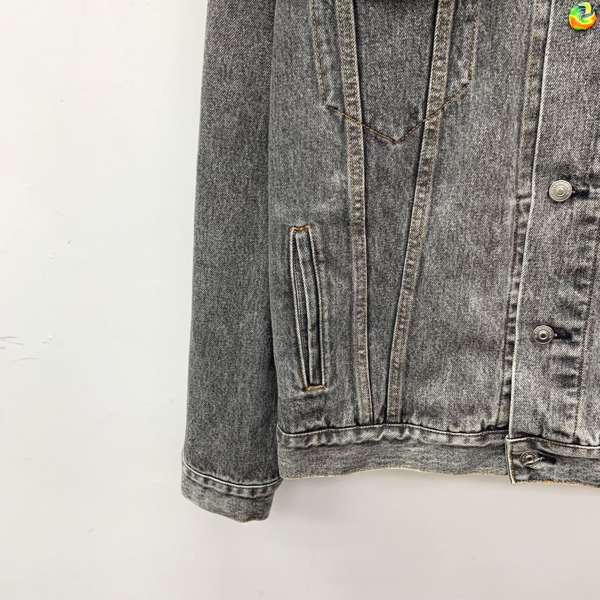 Balenciaga Balenciaga Washed Gray Jacket M Women Size M / US 6-8 / IT 42-44 - 4 Thumbnail