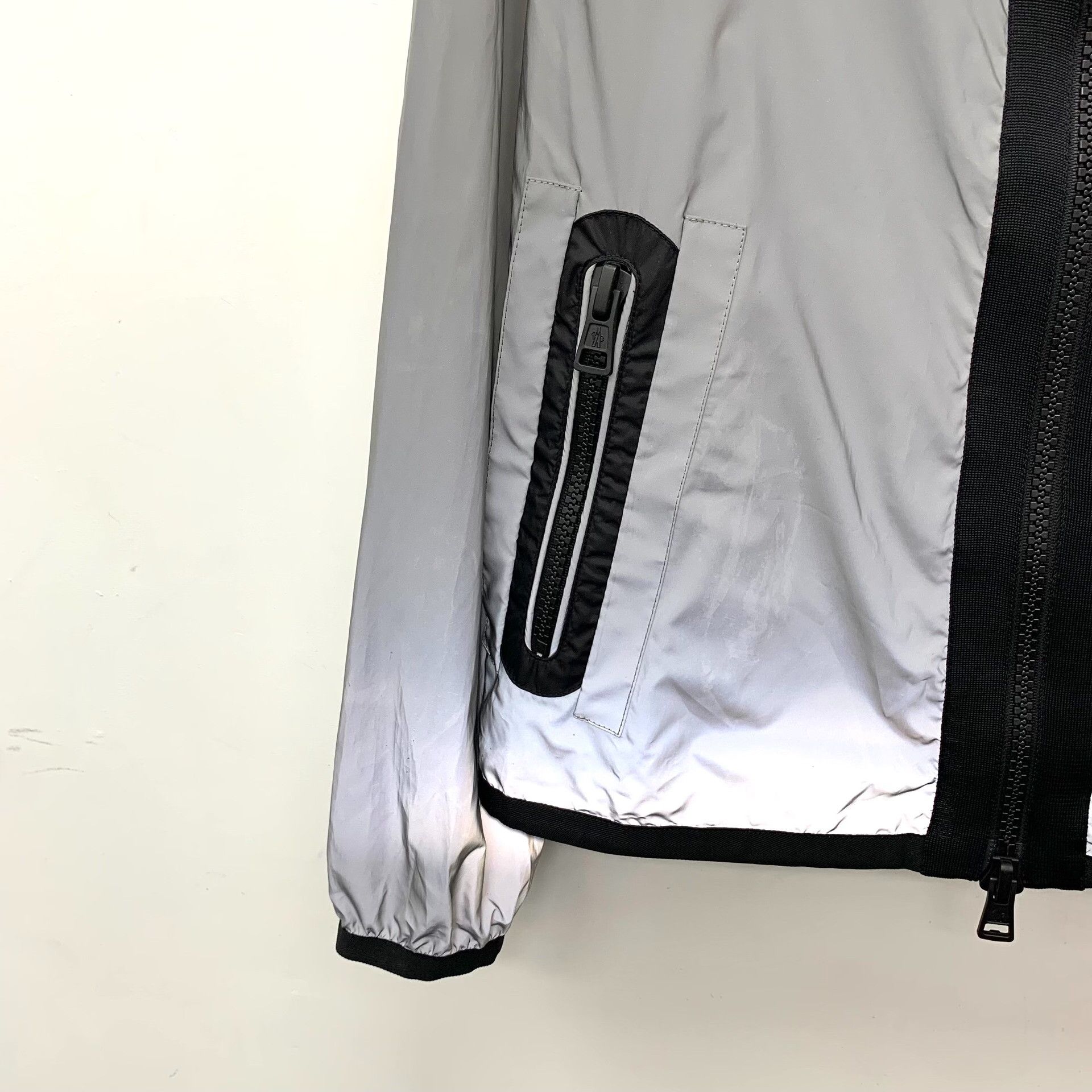 Moncler Moncler Gray Light Jacket M Men Size US M / EU 48-50 / 2 - 4 Thumbnail