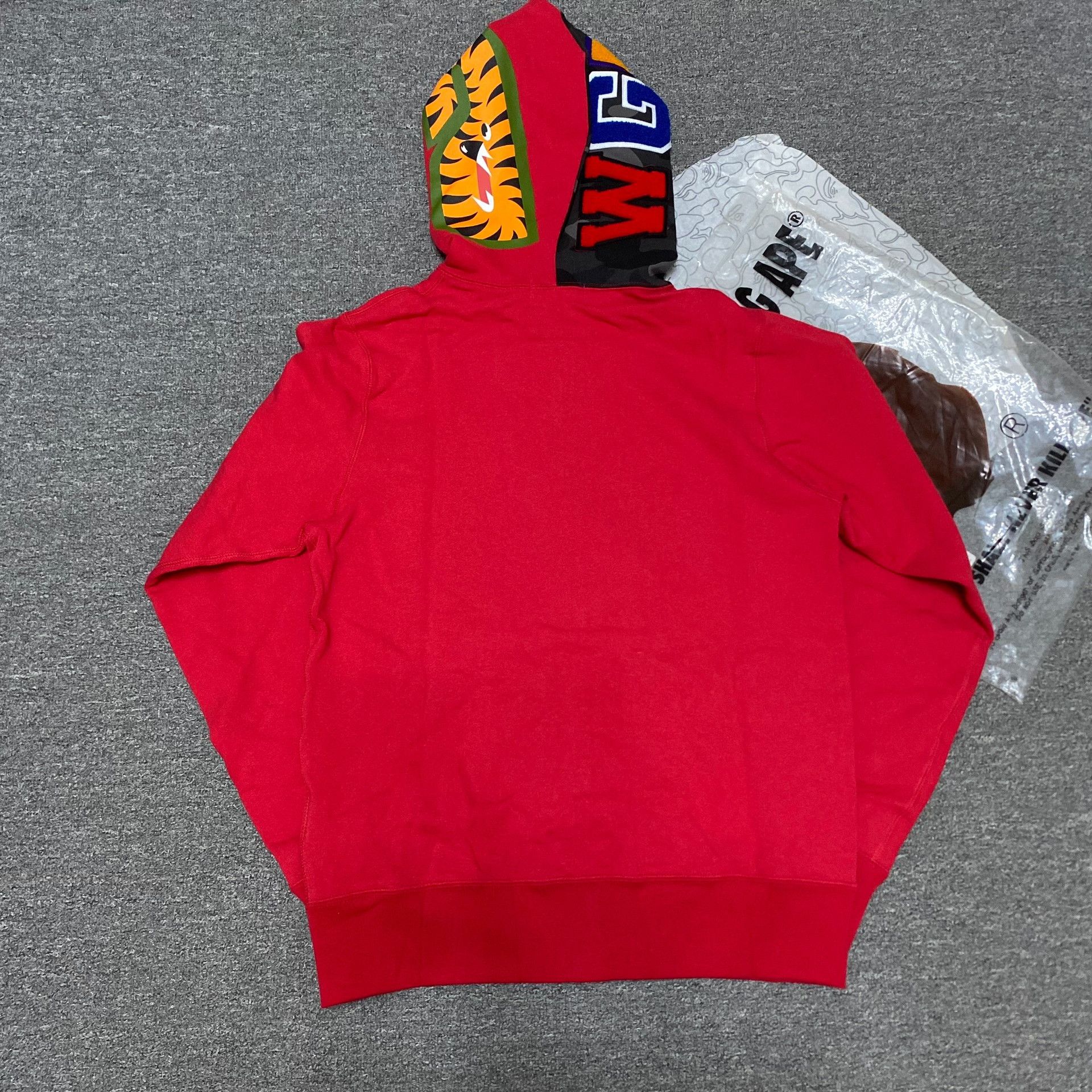 Bape BAPE Embroidered Shark Zip Jacket Size US M / EU 48-50 / 2 - 3 Thumbnail