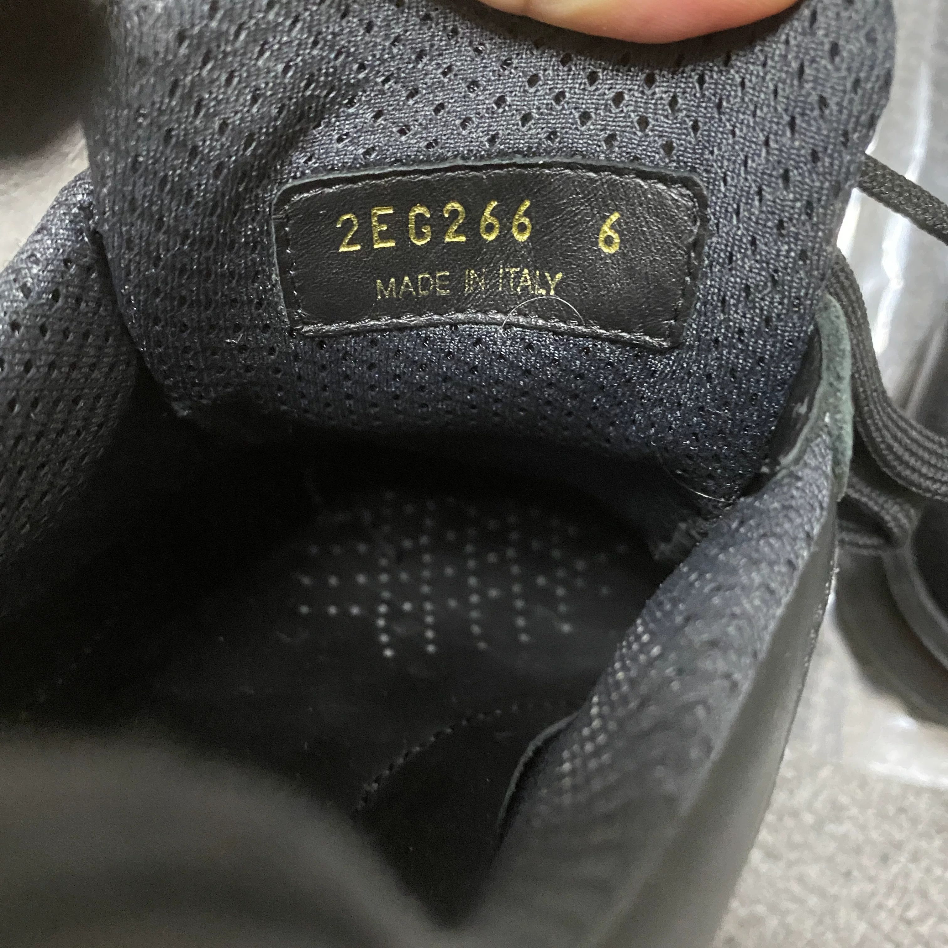 Prada PRADA Velcro Sneakers Size US 7 / EU 40 - 8 Thumbnail