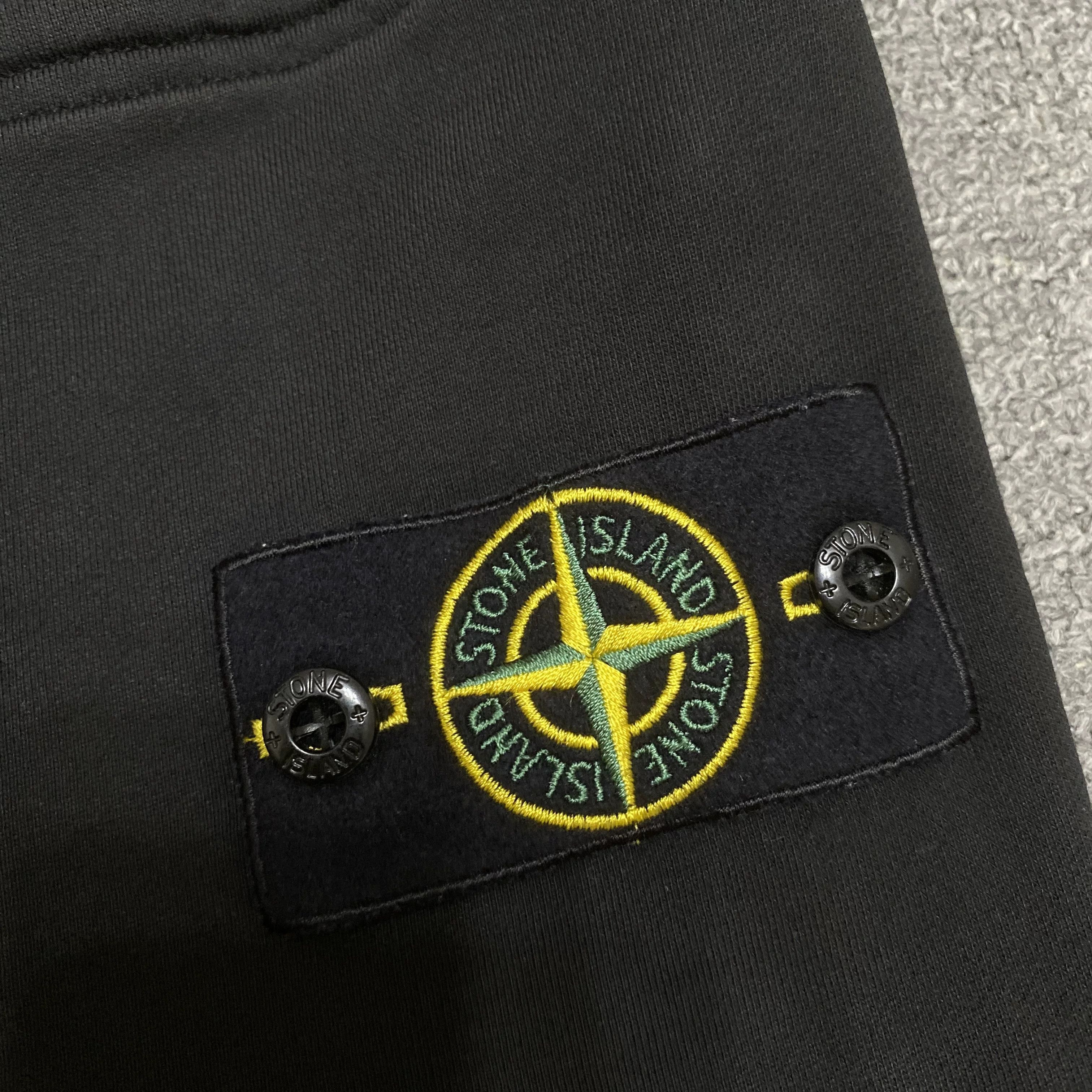 Stone Island Stone Island Pocket Shorts Size US 40 / EU 56 - 4 Thumbnail