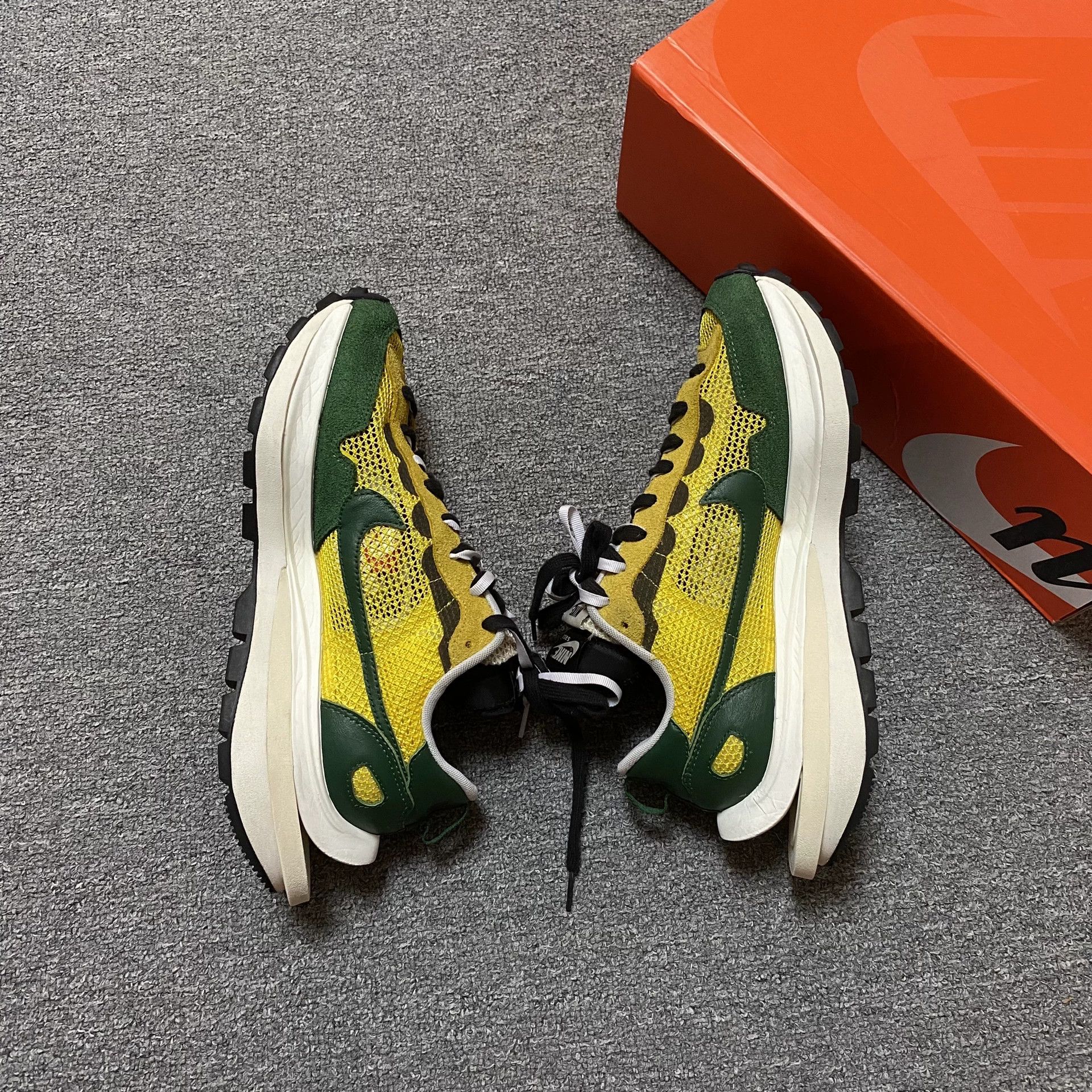 Sacai sacai Nike VaporWaffle Collaboration Size US 11 / EU 44 - 4 Thumbnail