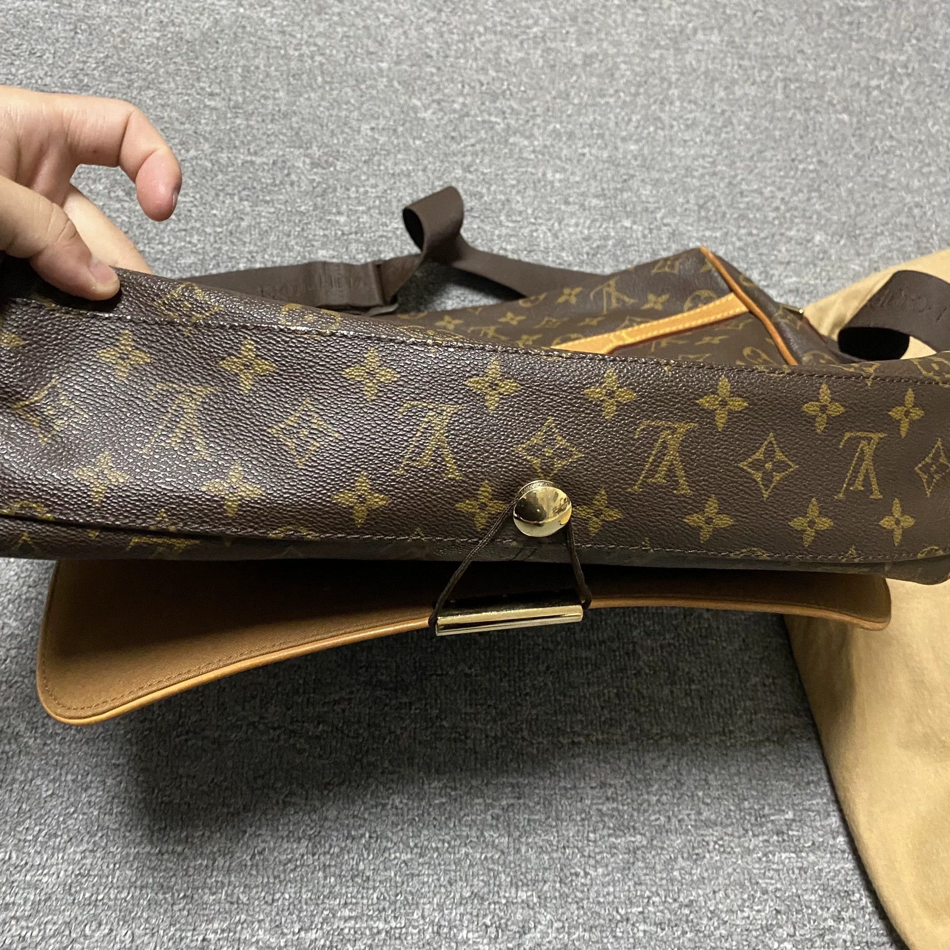 Louis Vuitton Louis Vuitton Monogram Crossbody Bag Size ONE SIZE - 3 Thumbnail