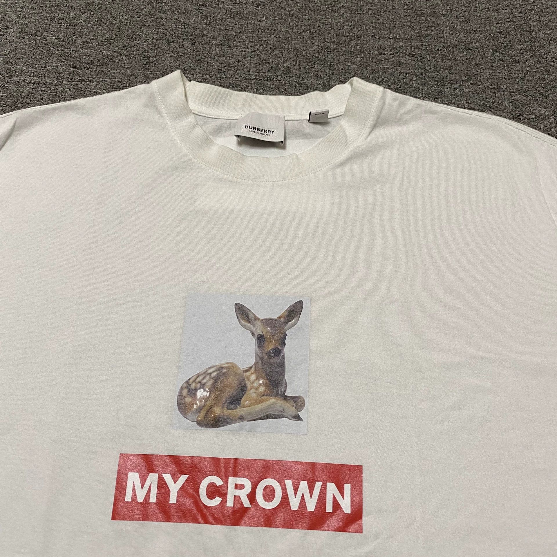 Burberry Burberry Deer Short Sleeve Size US M / EU 48-50 / 2 - 3 Thumbnail