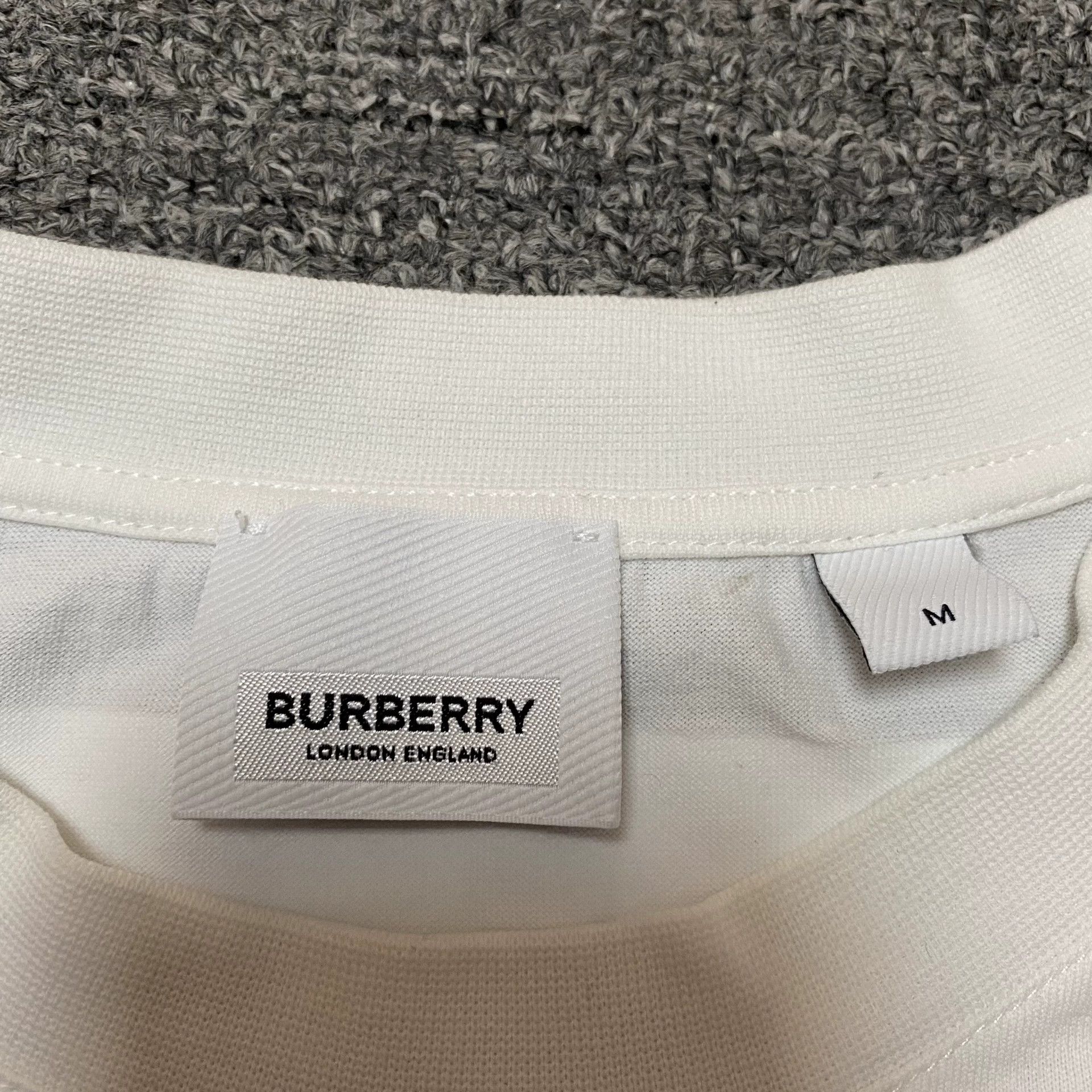 Burberry Burberry Deer Short Sleeve Size US M / EU 48-50 / 2 - 4 Thumbnail