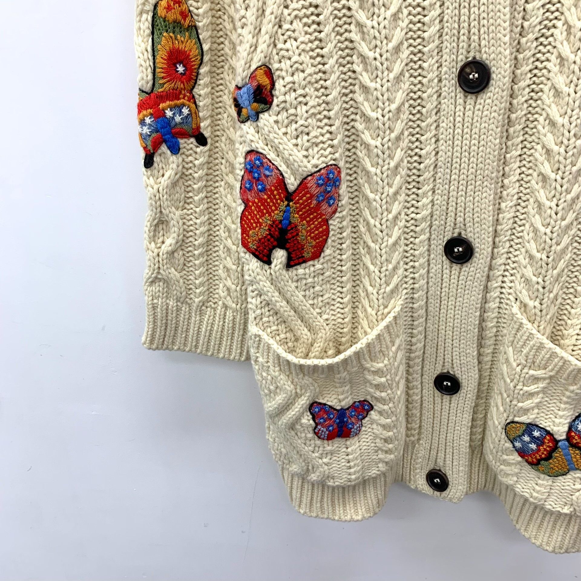 Valentino Valentino Embroidered Beige Sweater M Women Size M / US 6-8 / IT 42-44 - 4 Thumbnail