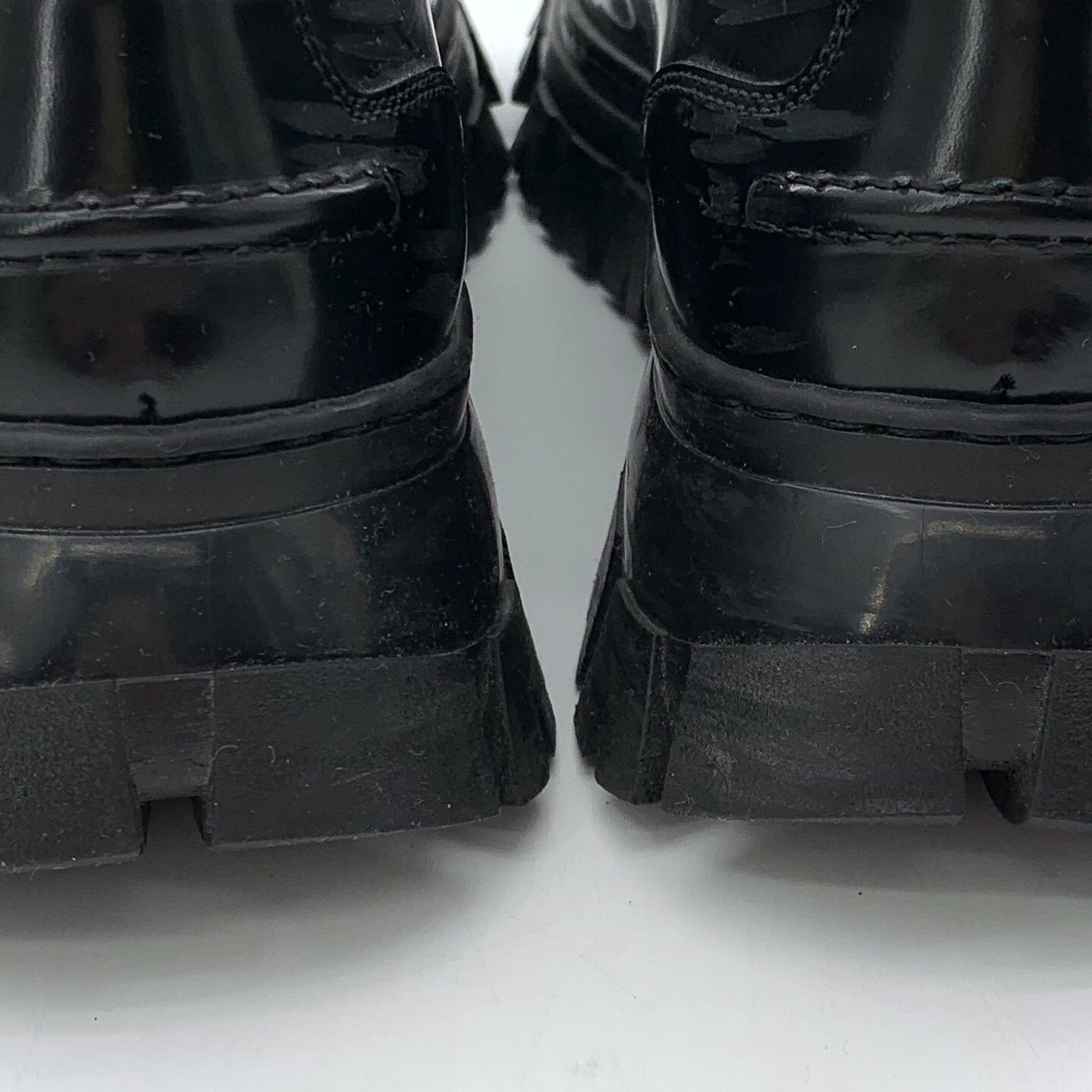 Salvatore Ferragamo Salvatore Ferragamo Black Lowtop Sneakers 37 Women Size US 6.5 / IT 36.5 - 9 Thumbnail