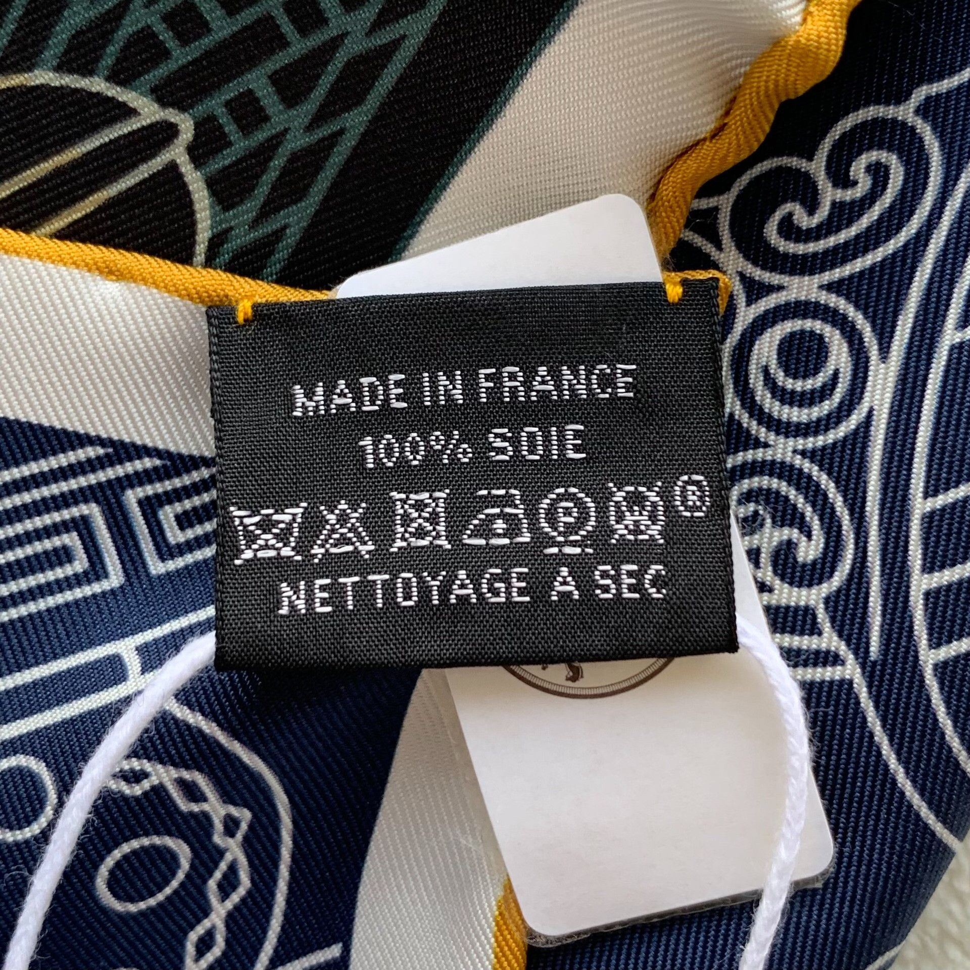Hermes Hermes Printed Graphic Blue Scarf 65 Men Size ONE SIZE - 8 Thumbnail