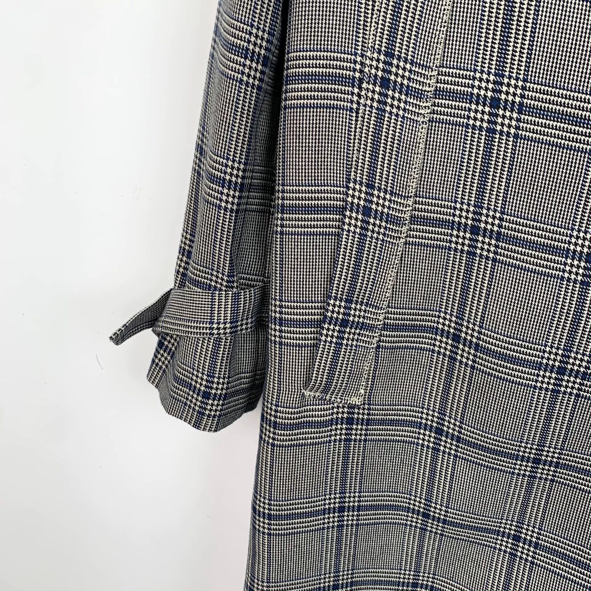Chanel Chanel Plaid Gray Coat S Women Size S / US 4 / IT 40 - 4 Thumbnail