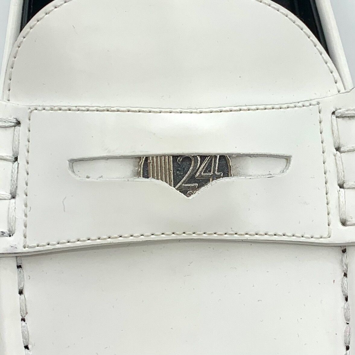 Saint Laurent Paris Saint Laurent Paris White Lowtop Sneakers 40 Women Size US 9 / IT 39 - 6 Thumbnail