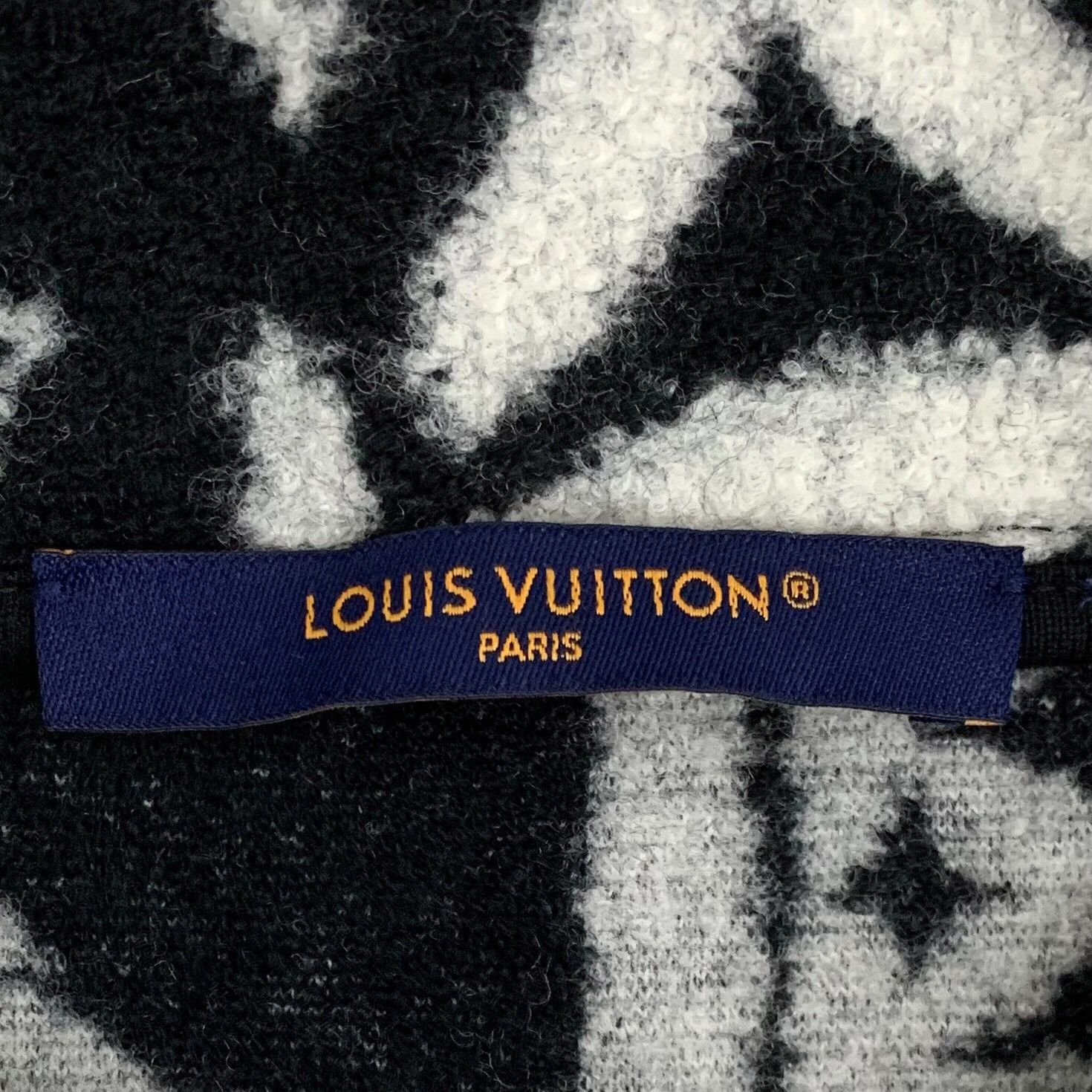Louis Vuitton Louis Vuitton Multi Jacket M Women Size M / US 6-8 / IT 42-44 - 5 Thumbnail