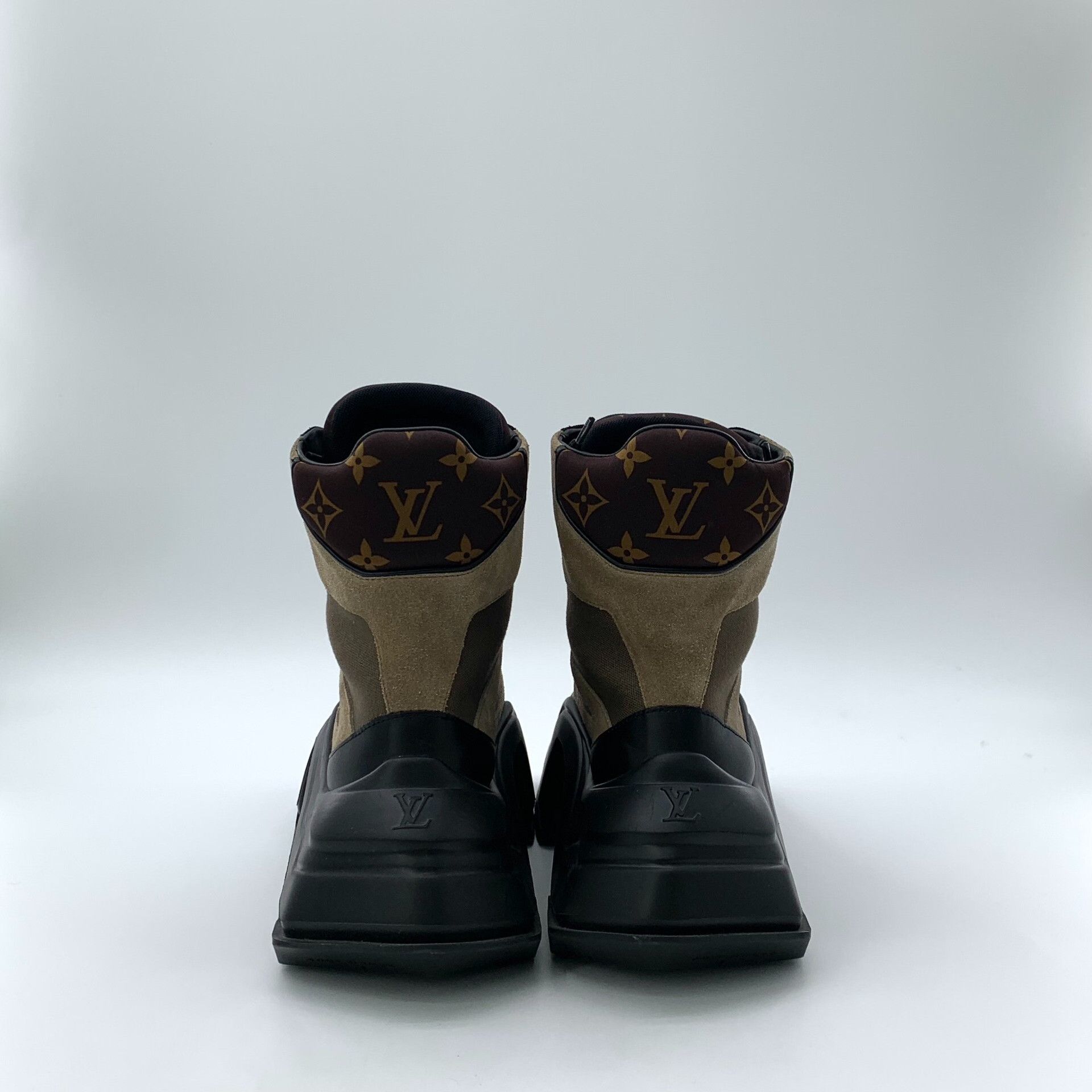 Louis Vuitton Louis Vuitton Multi Boots 37 Women Size US 6.5 / IT 36.5 - 4 Thumbnail