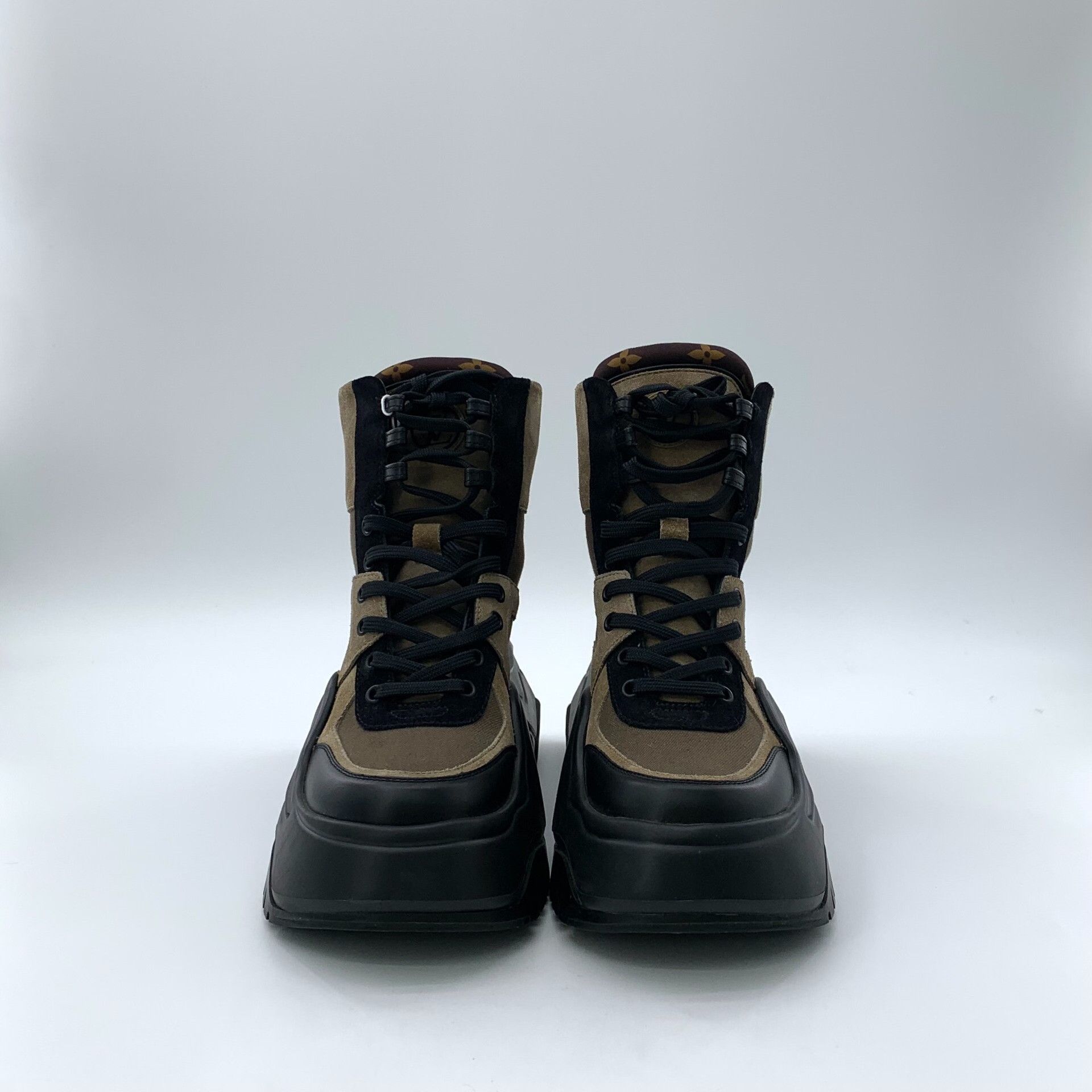 Louis Vuitton Louis Vuitton Multi Boots 37 Women Size US 6.5 / IT 36.5 - 3 Thumbnail