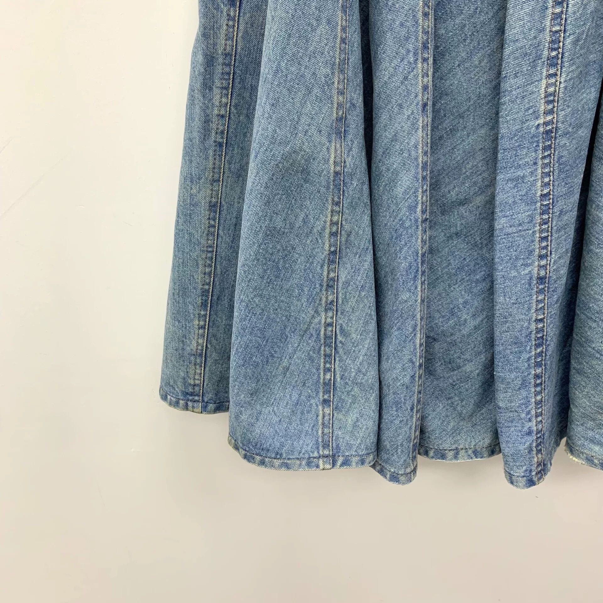 Miu Miu Miu Miu Casual Denim Blue Skirt M Women Size 28" / US 6 / IT 42 - 4 Thumbnail
