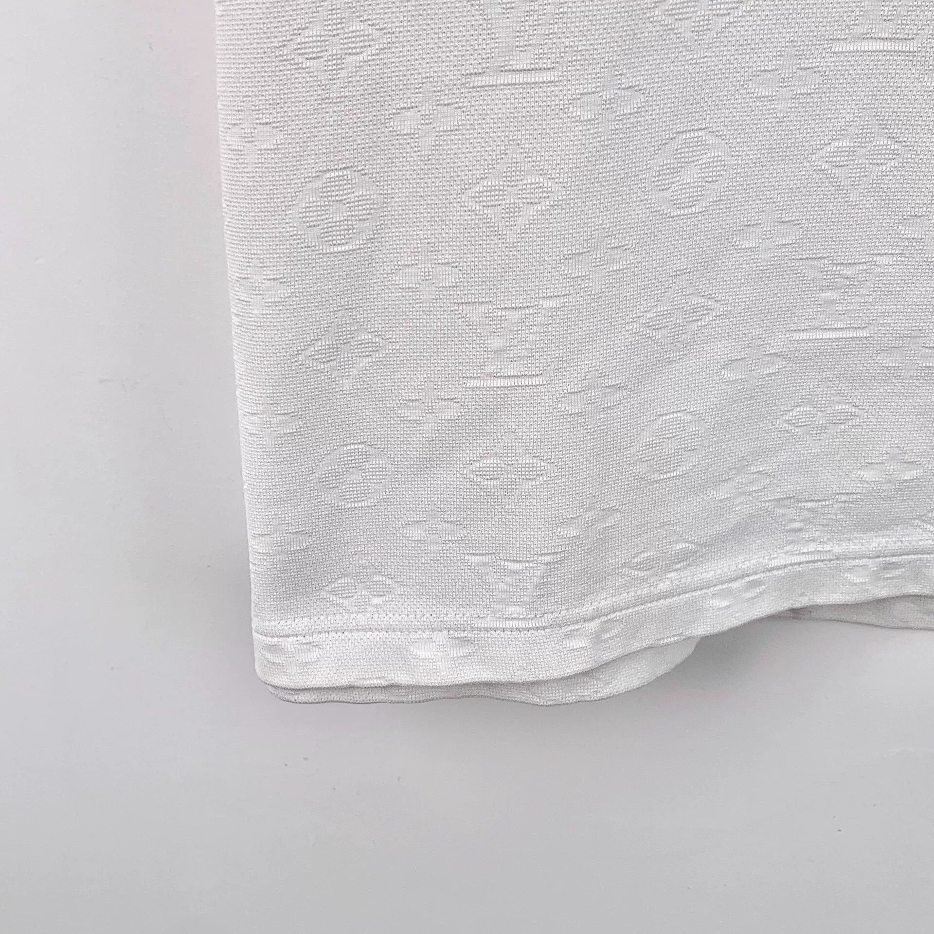 Louis Vuitton Louis Vuitton White T-Shirt XL Women Size XL / US 12-14 / IT 48-50 - 4 Thumbnail