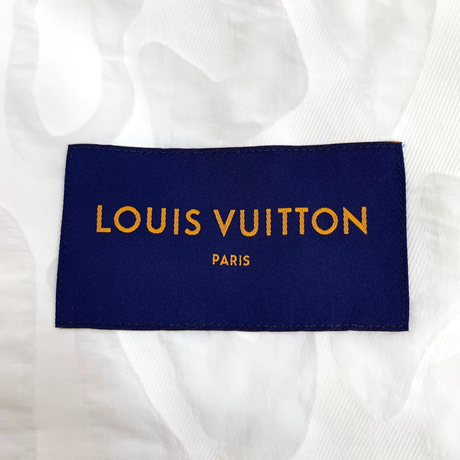 Louis Vuitton Louis Vuitton White Jacket L Women Size L / US 10 / IT 46 - 5 Thumbnail