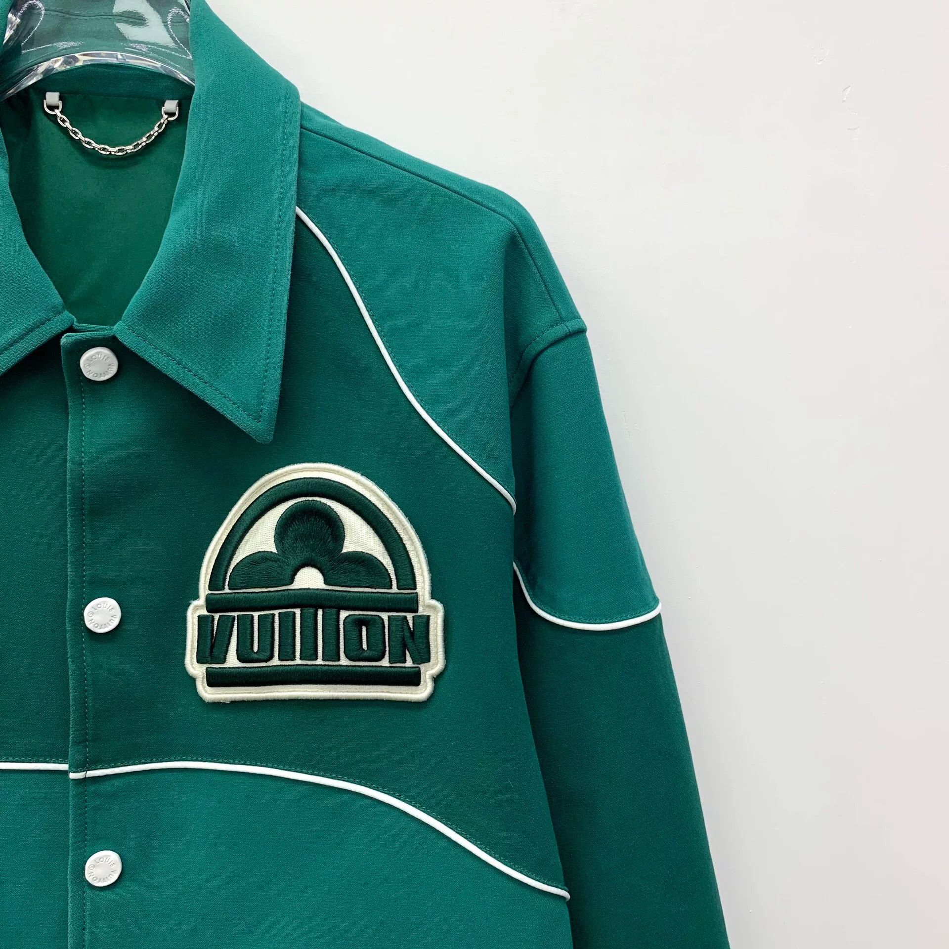 Louis Vuitton Louis Vuitton Green Jacket M Women Size M / US 6-8 / IT 42-44 - 3 Thumbnail
