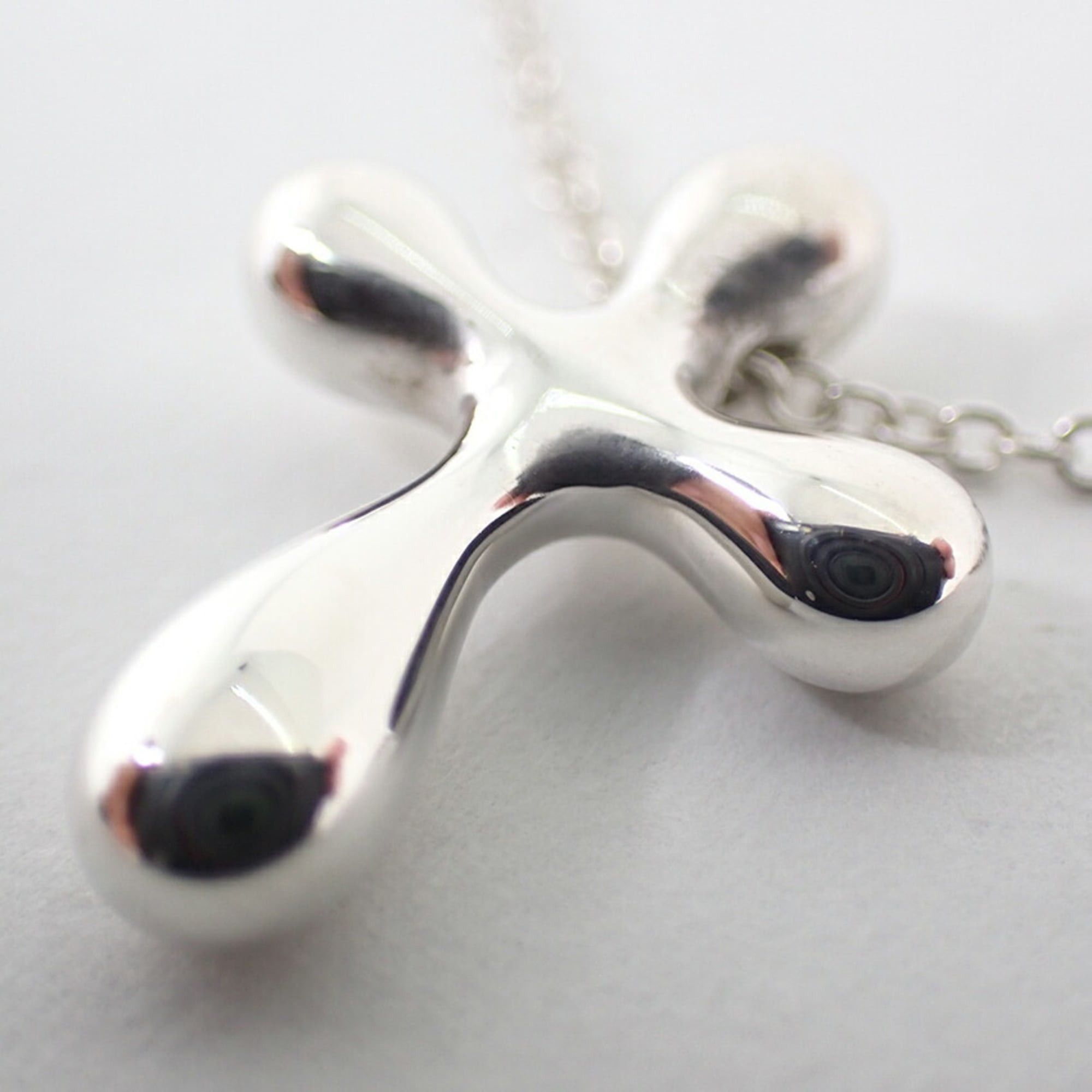 Tiffany & Co. TIFFANY & Co. 925 Small Cross Pendant Necklace Size ONE SIZE - 7 Thumbnail