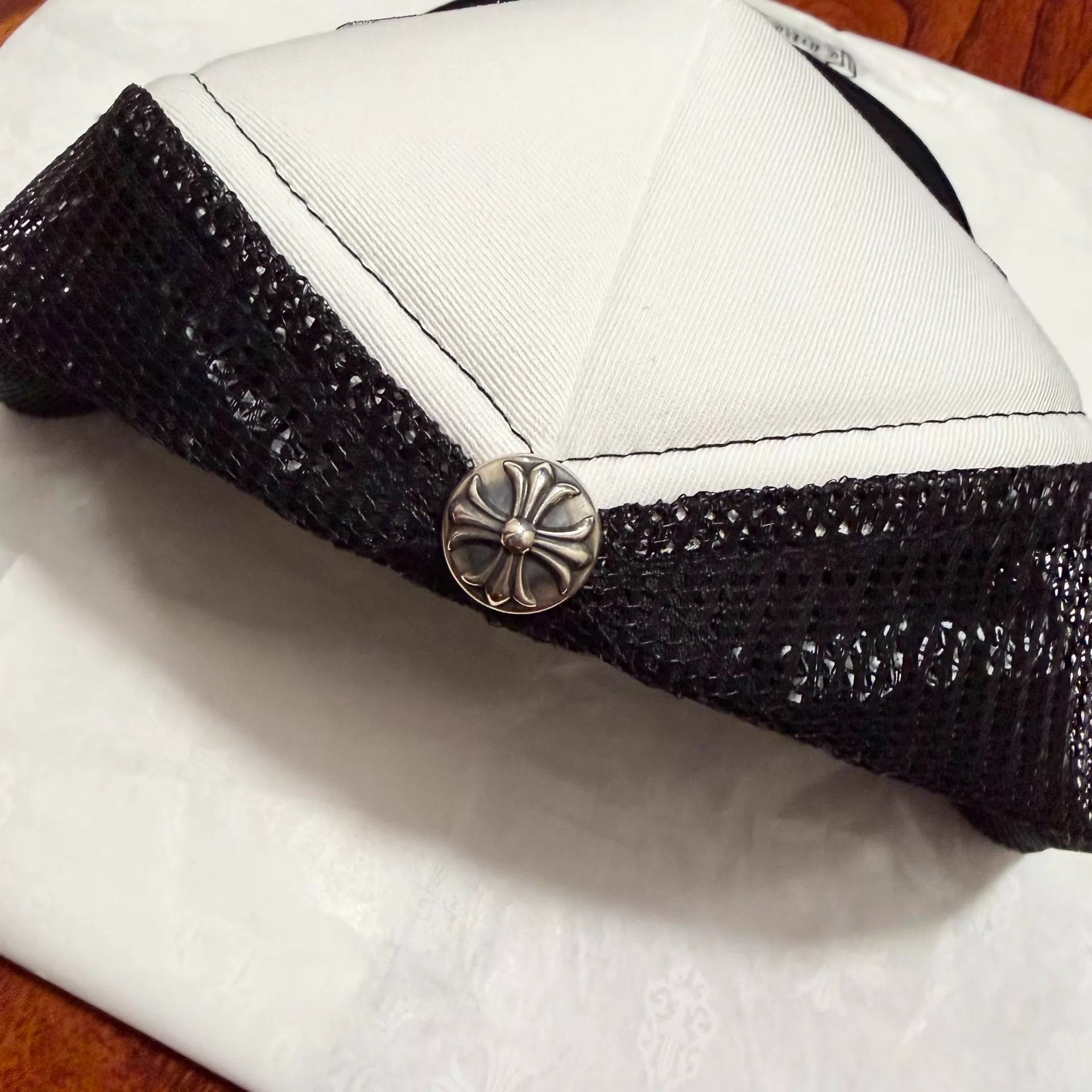 Chrome Hearts White and Black Trucker Hat with Embroidered Patch Size ONE SIZE - 2 Thumbnail